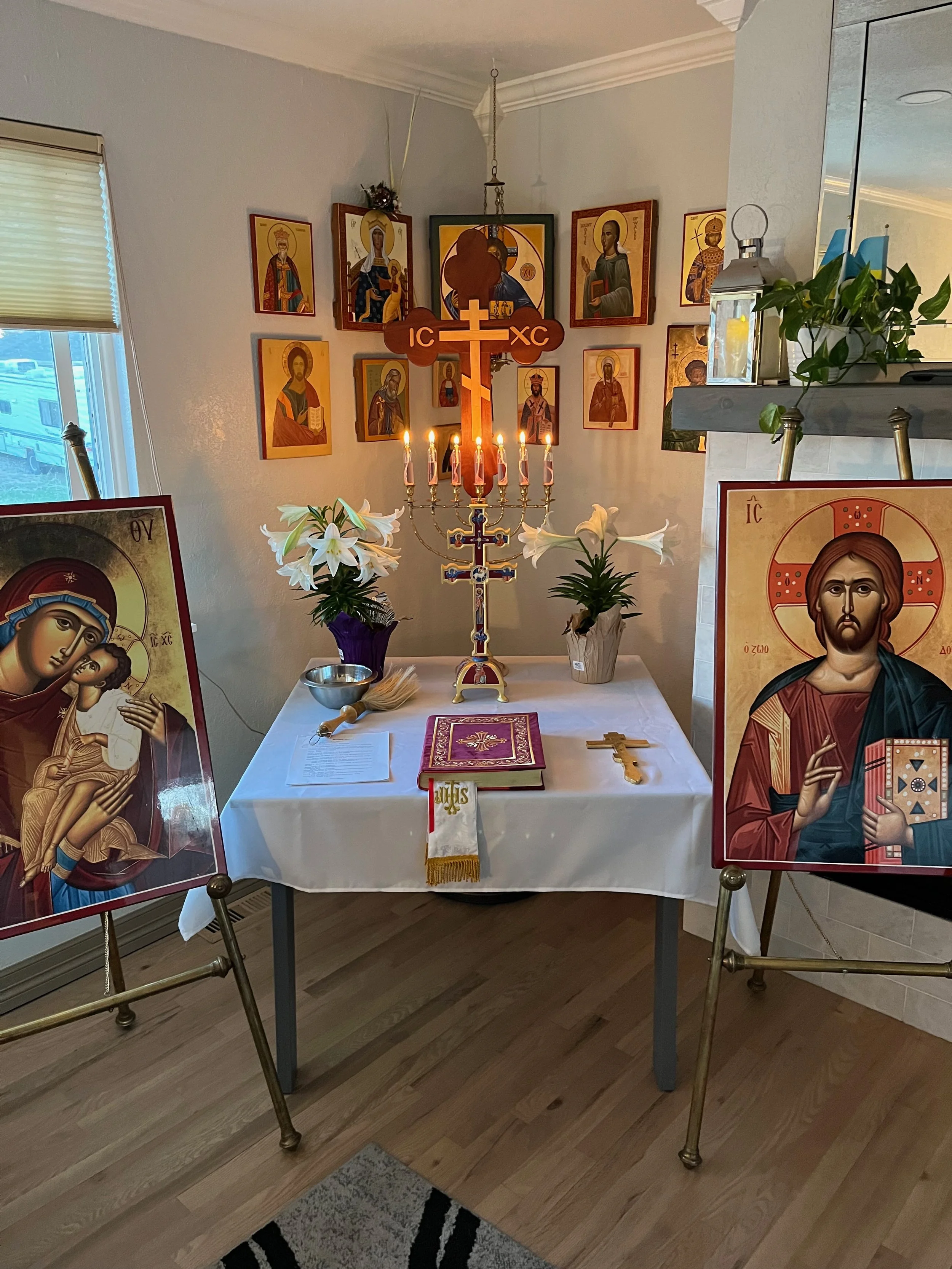 Divine Liturgy and agape meal