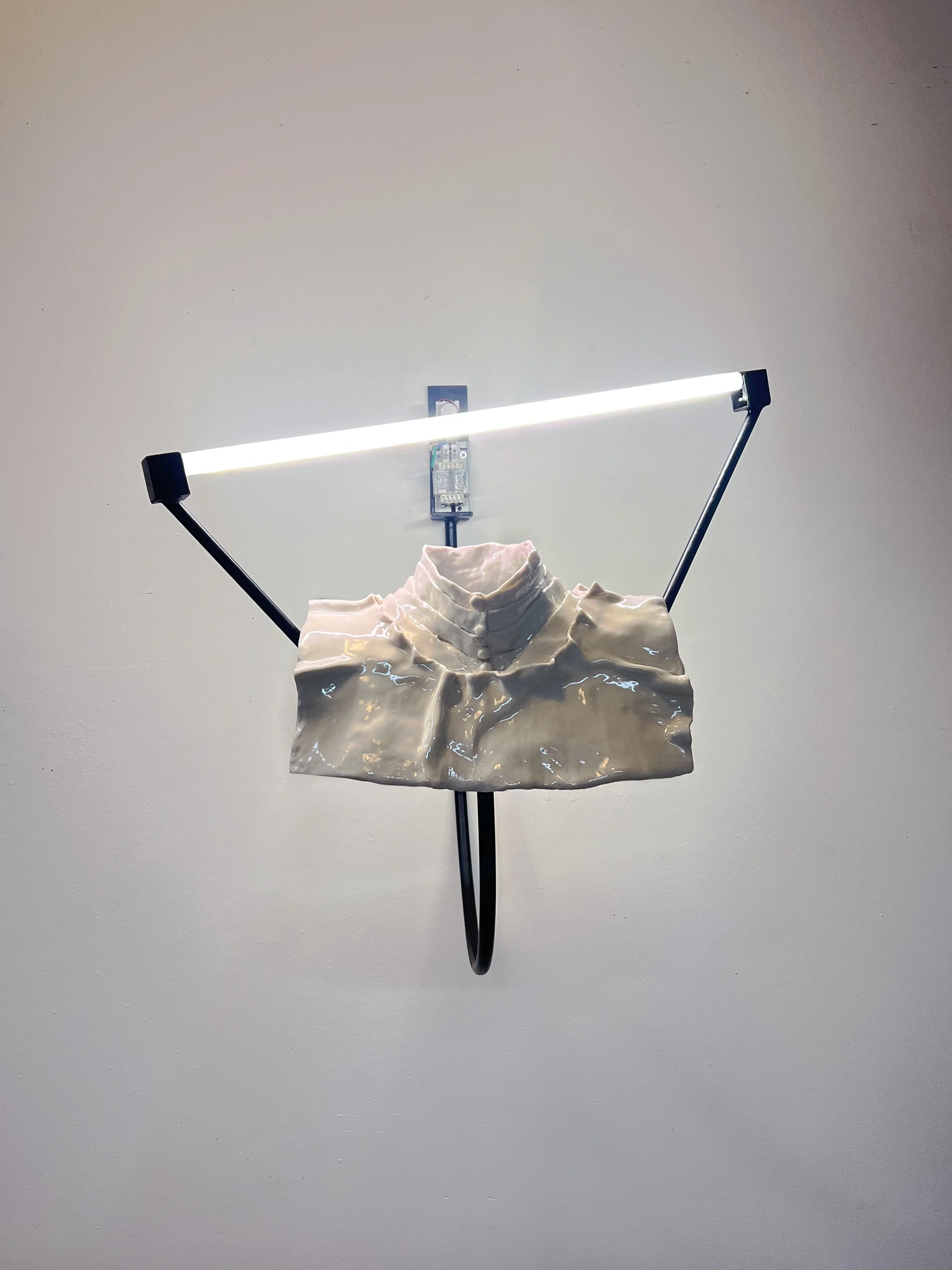No Atom in the Universe Can Avoid a Difficult Life | Solo by Anna Hoetjes 