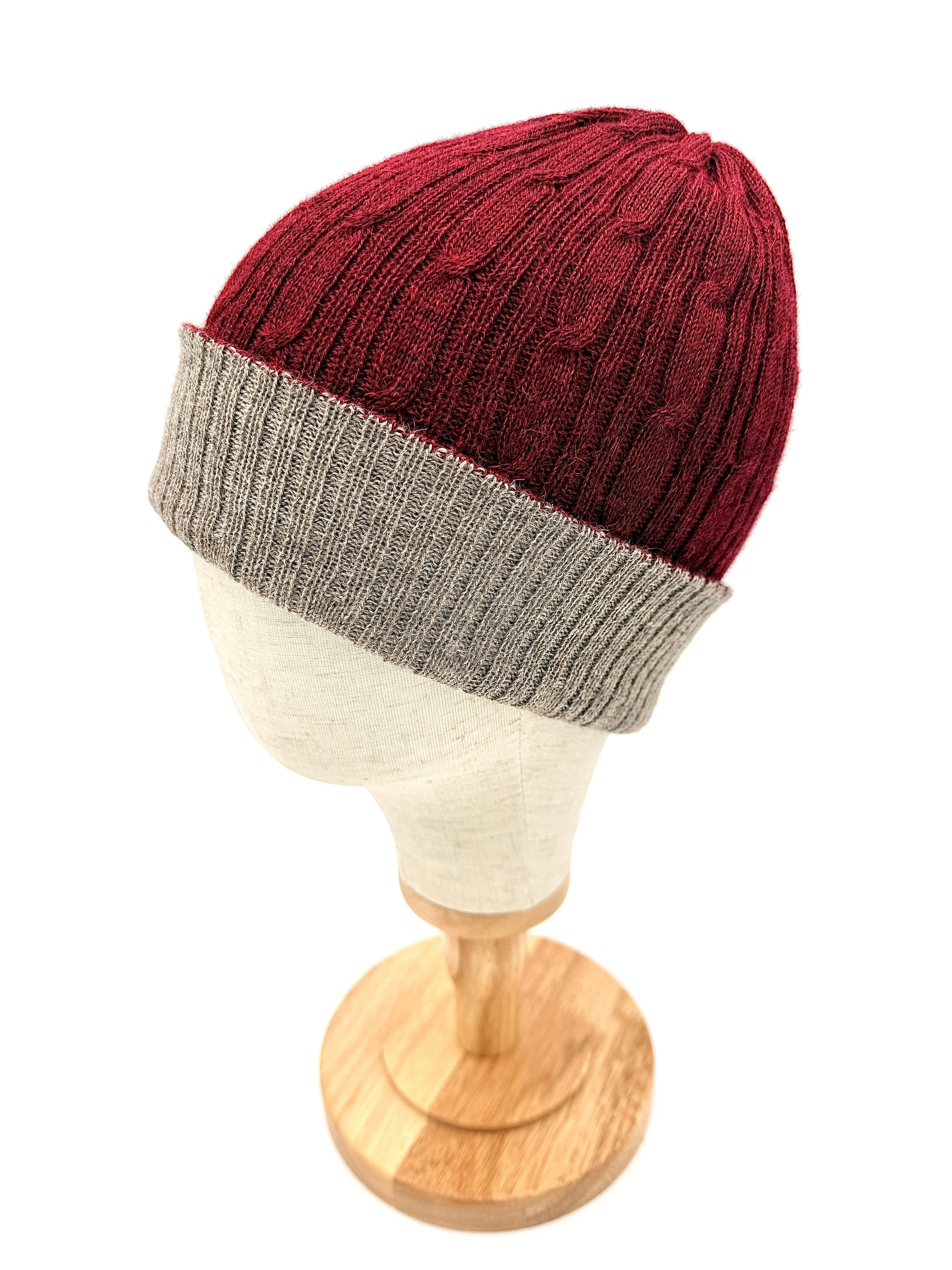 Reversible Baby Alpaca Hat Color Red/Oatmeal