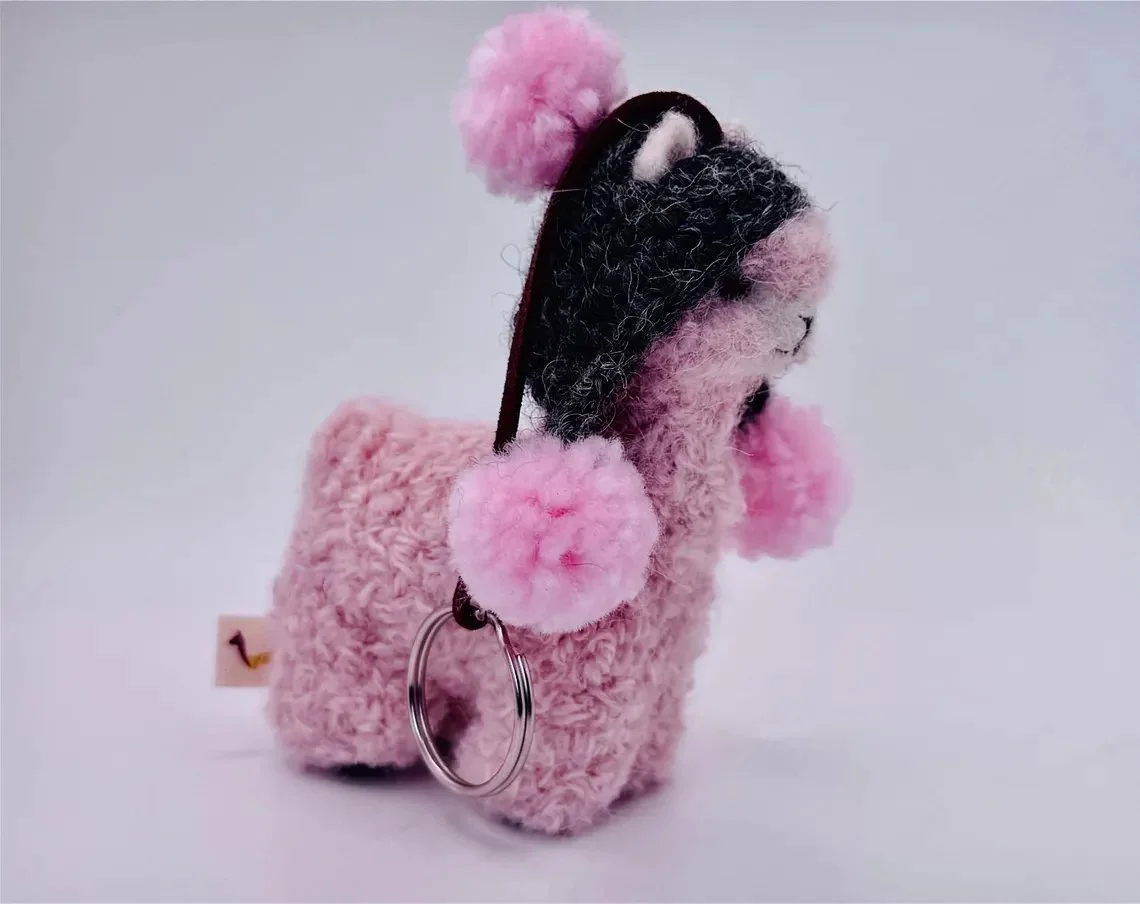 keychain pompoms (3).jpg