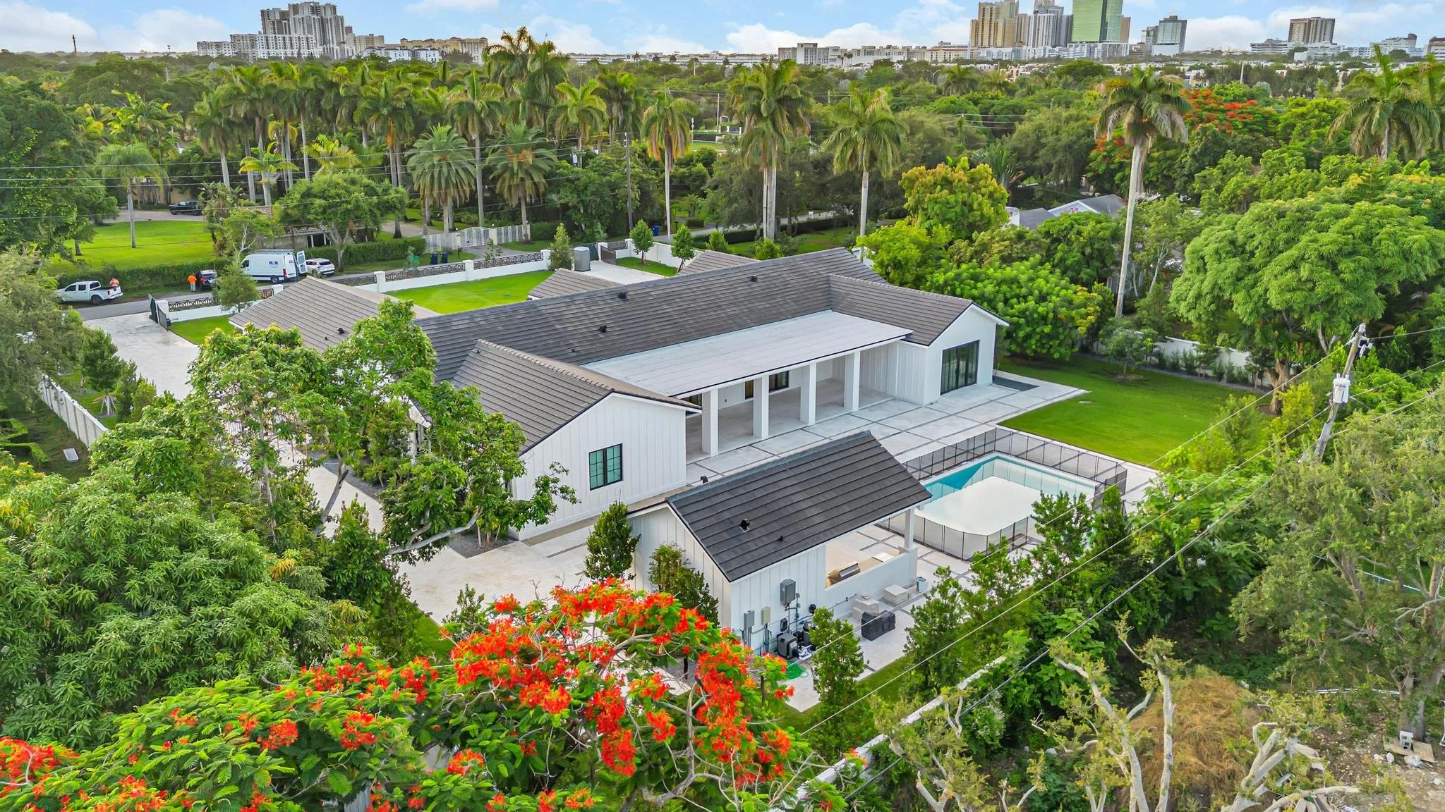 South Miami Residence-DJI_0172.jpg