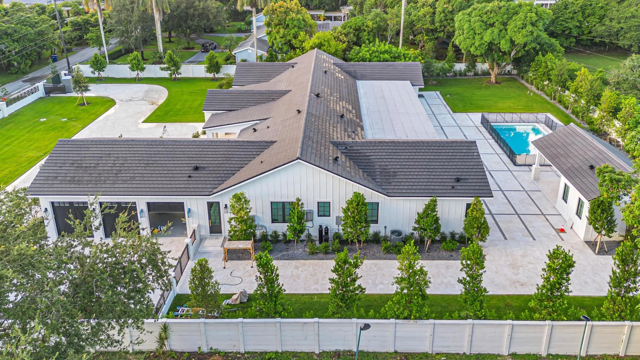 South Miami Residence-DJI_0181.jpg