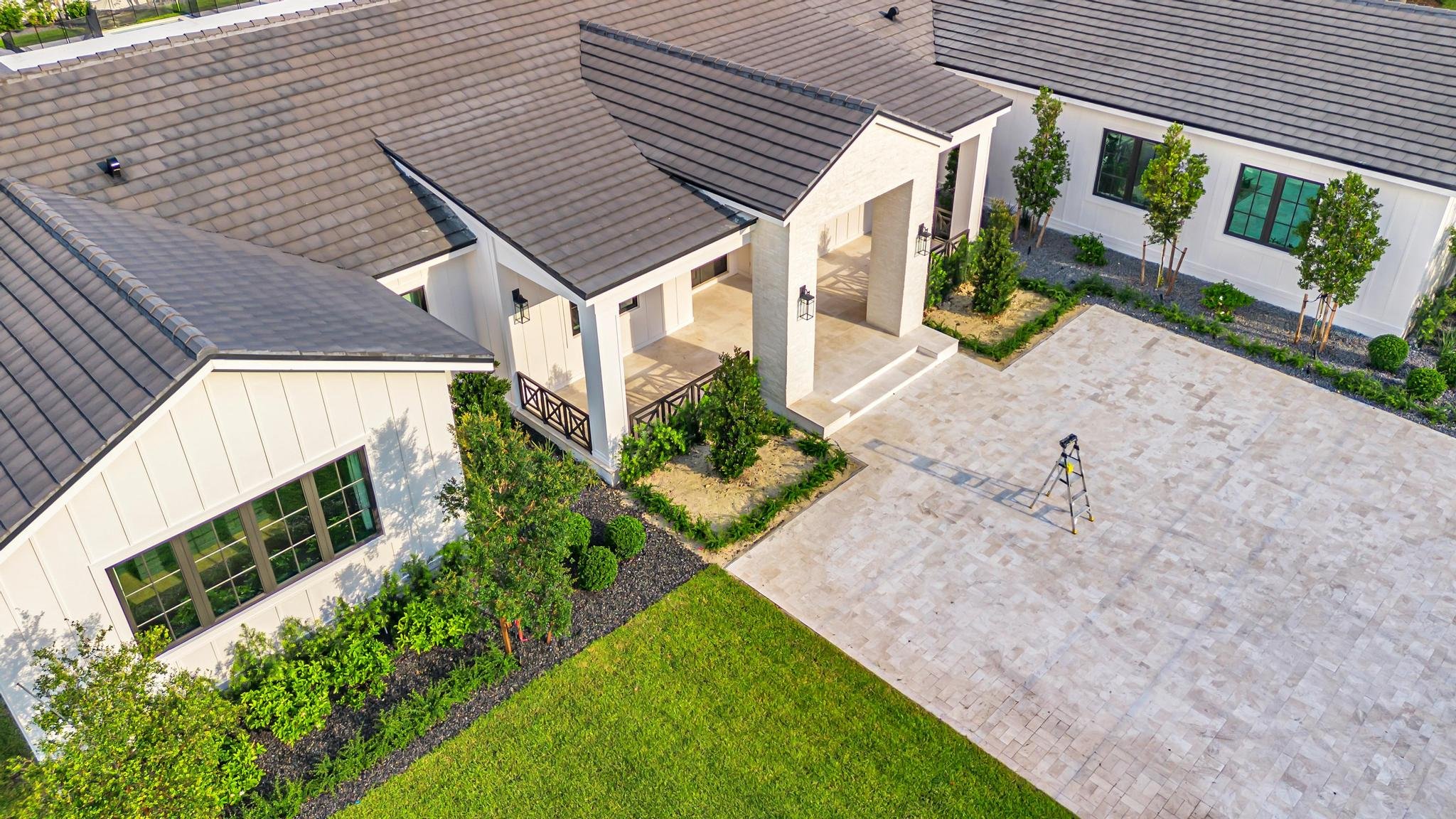 South Miami Residence-DJI_0205.jpg