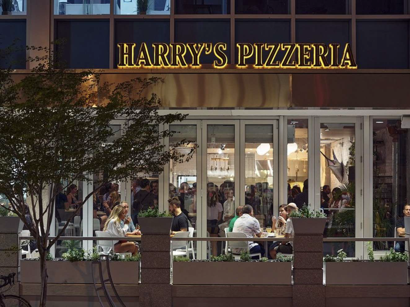 Harrys Pizzeria_extracted_33_124.png