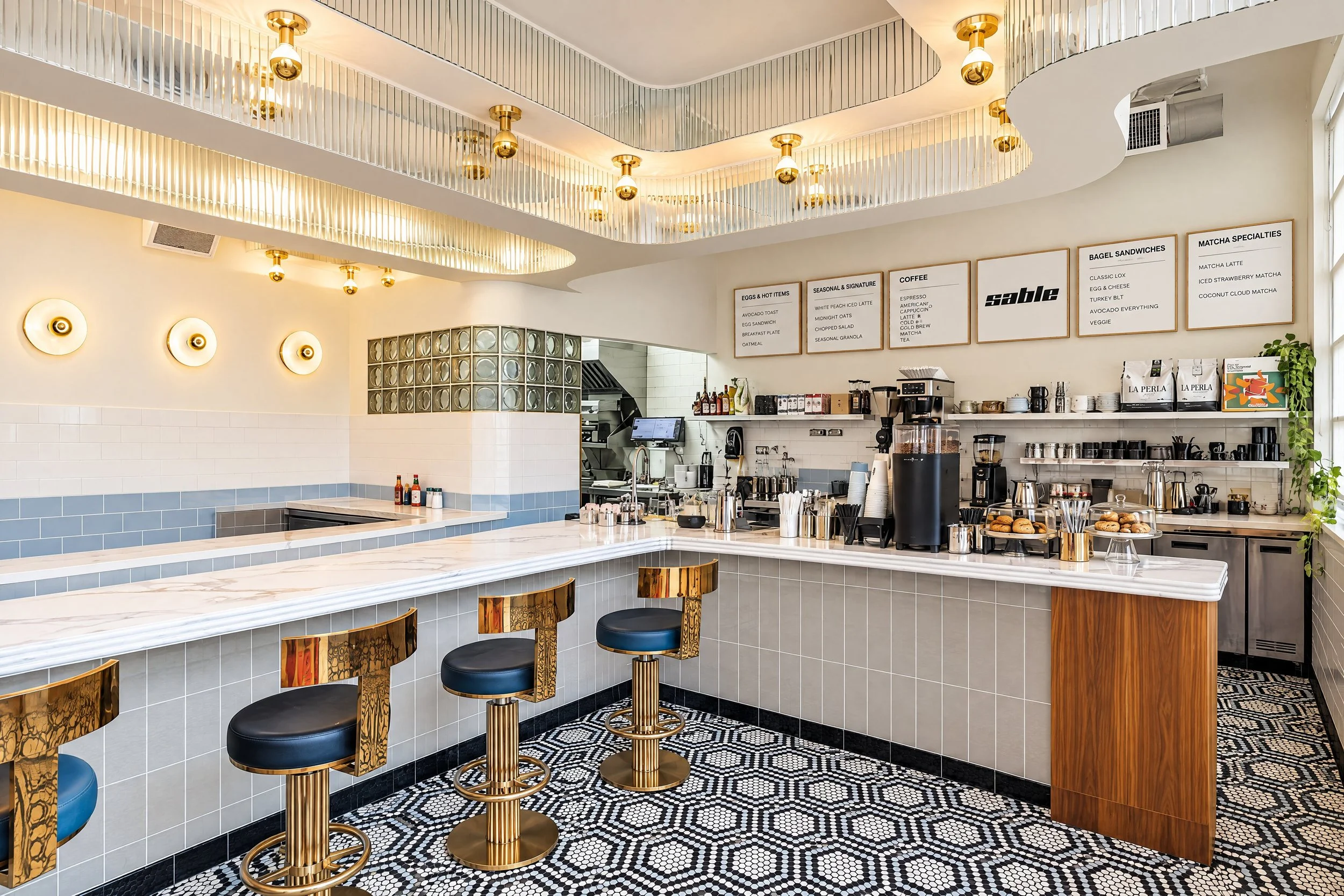 SABLE CAFE-hf_20261006_181958_a74edb57-b360-4b4d-bdd8-62af2dd34ef6.jpg