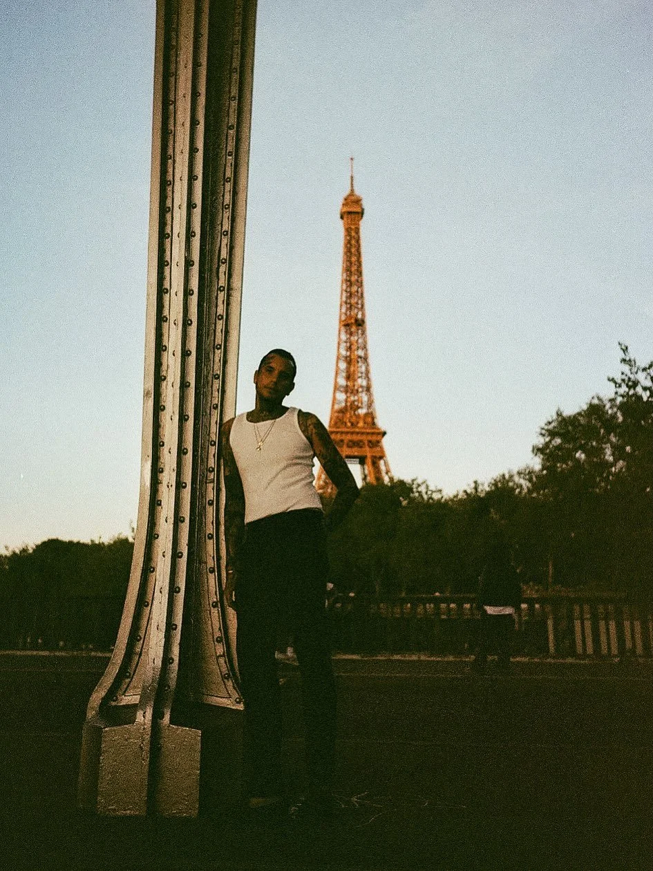 Au revoir Paris! Iam moving back to Dresden, Germany 🇩🇪 

Au revoir Paris! Ich ziehe zur&uuml;ck nach Dresden, Deutschland 🇩🇪

Wenn du in Dresden t&auml;towiert werden willst, schreib mir direkt
@peace.date.shop 

So if you want to get tattooed i