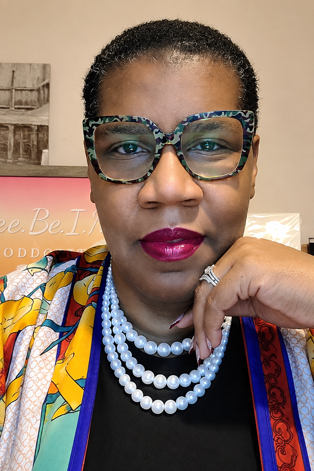 Author Deonna Hart