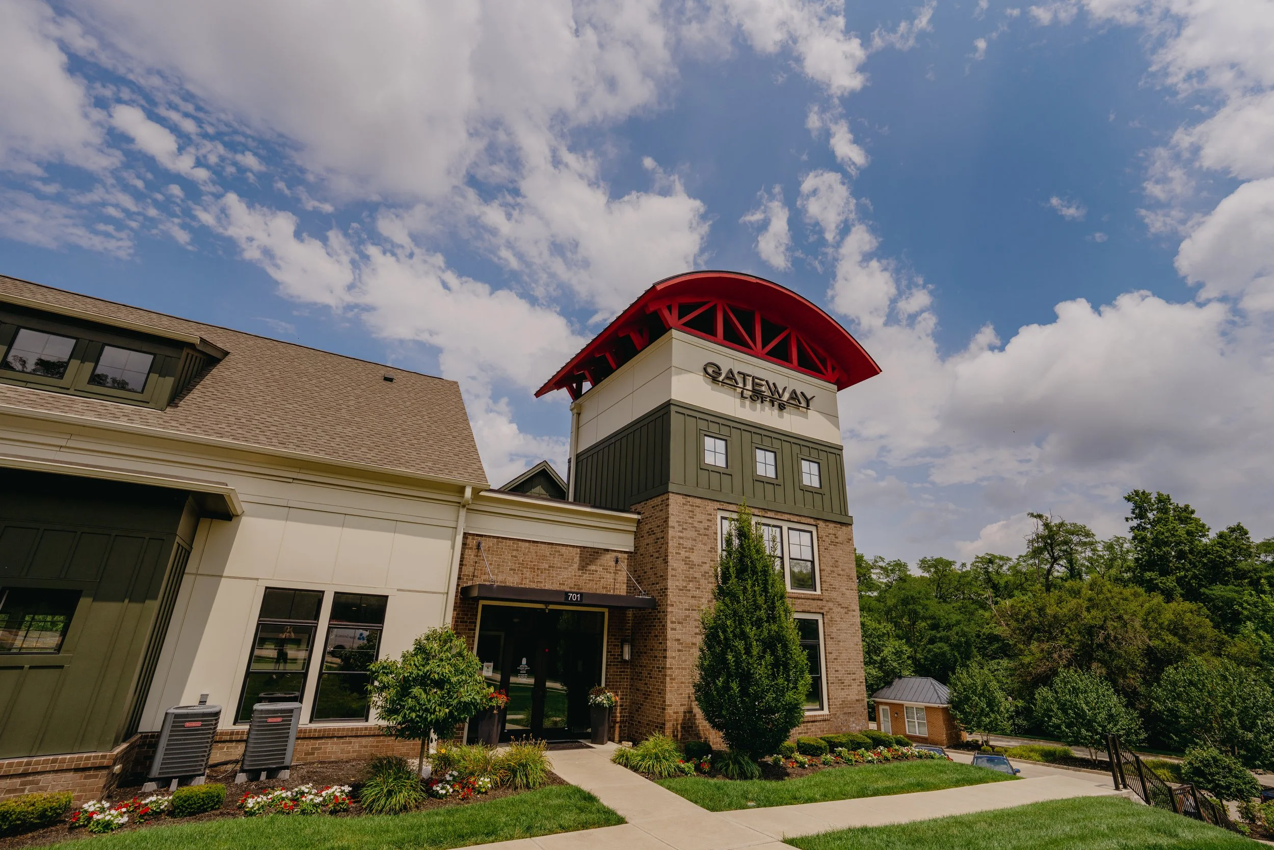GatewayLoftsCenterville_Exterior_001.jpg