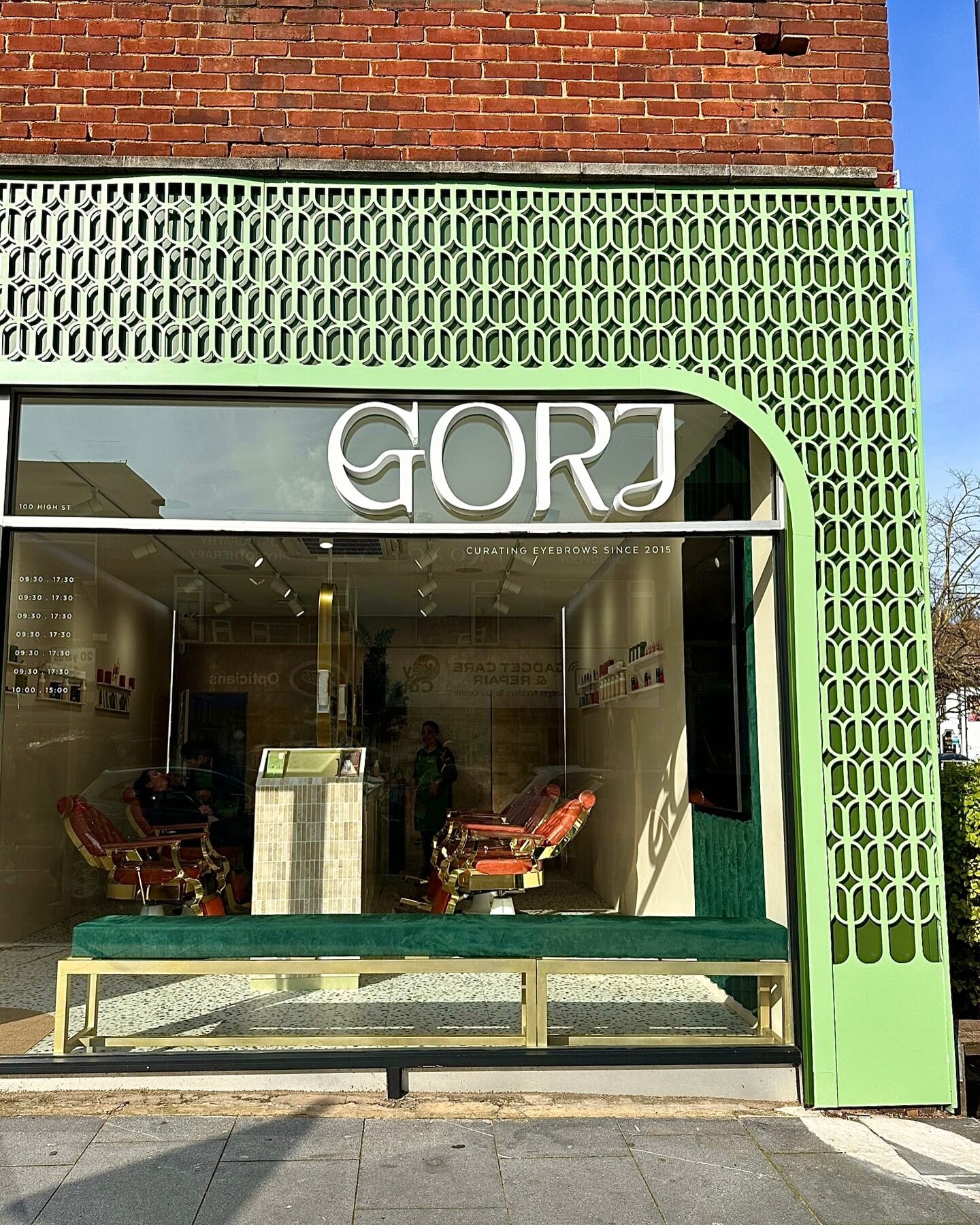Spring has officially sprung today, and with it comes the return of Vitamin D to give us that radiant glow! 🧡☀️🌸 Embrace the sunshine and let your skin soak up the goodness! 

#SpringGlow #VitaminDRevival #Gorj #Gorjbeauty #gorjstrood #strood #roch