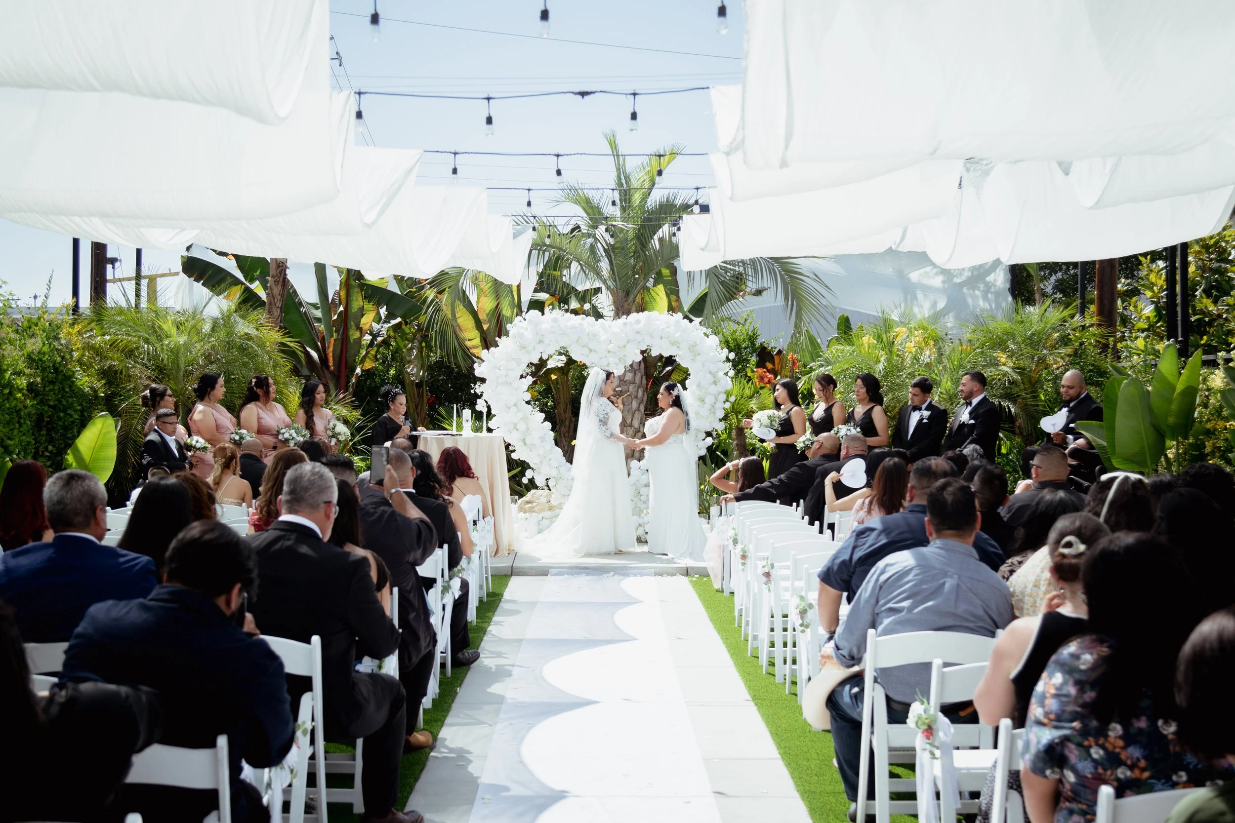 Photo by: Encompass Weddings