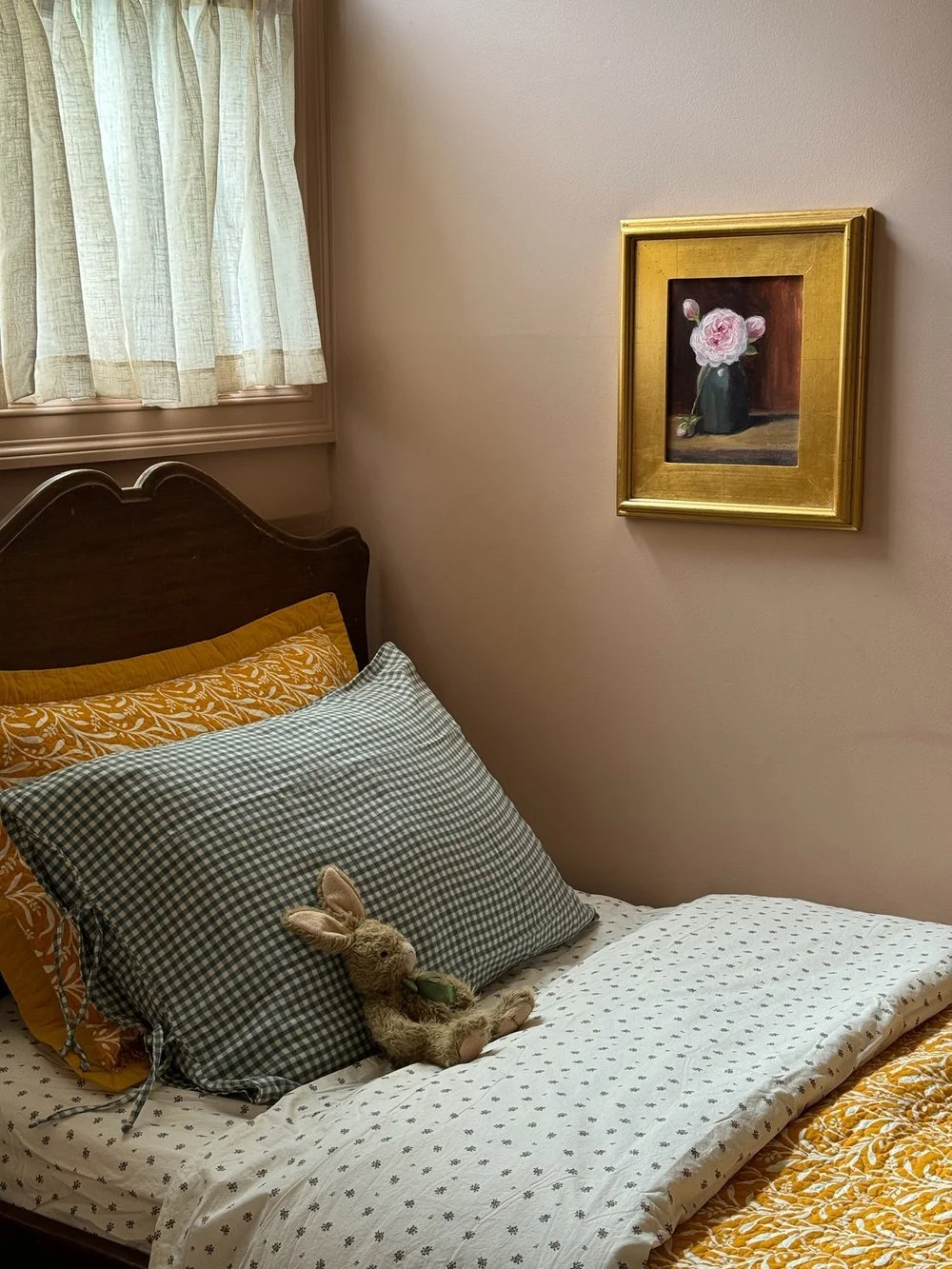 pinkbedroom2.jpeg