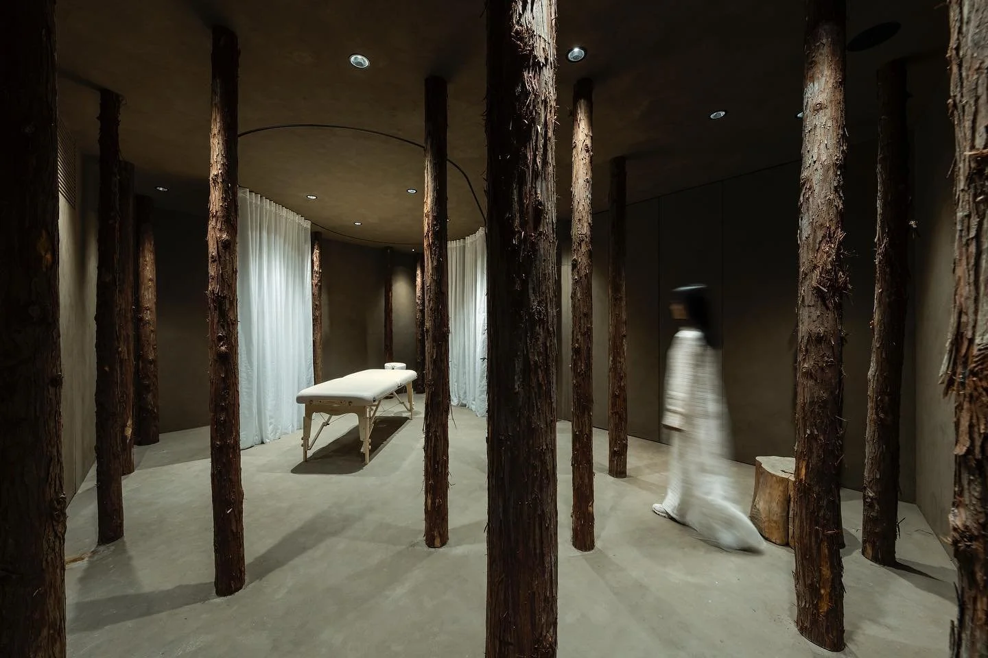 Works004
【 aroma care room NAGOMI 】
@careroom_nagomi 
Col : takesumi ＋ sueki