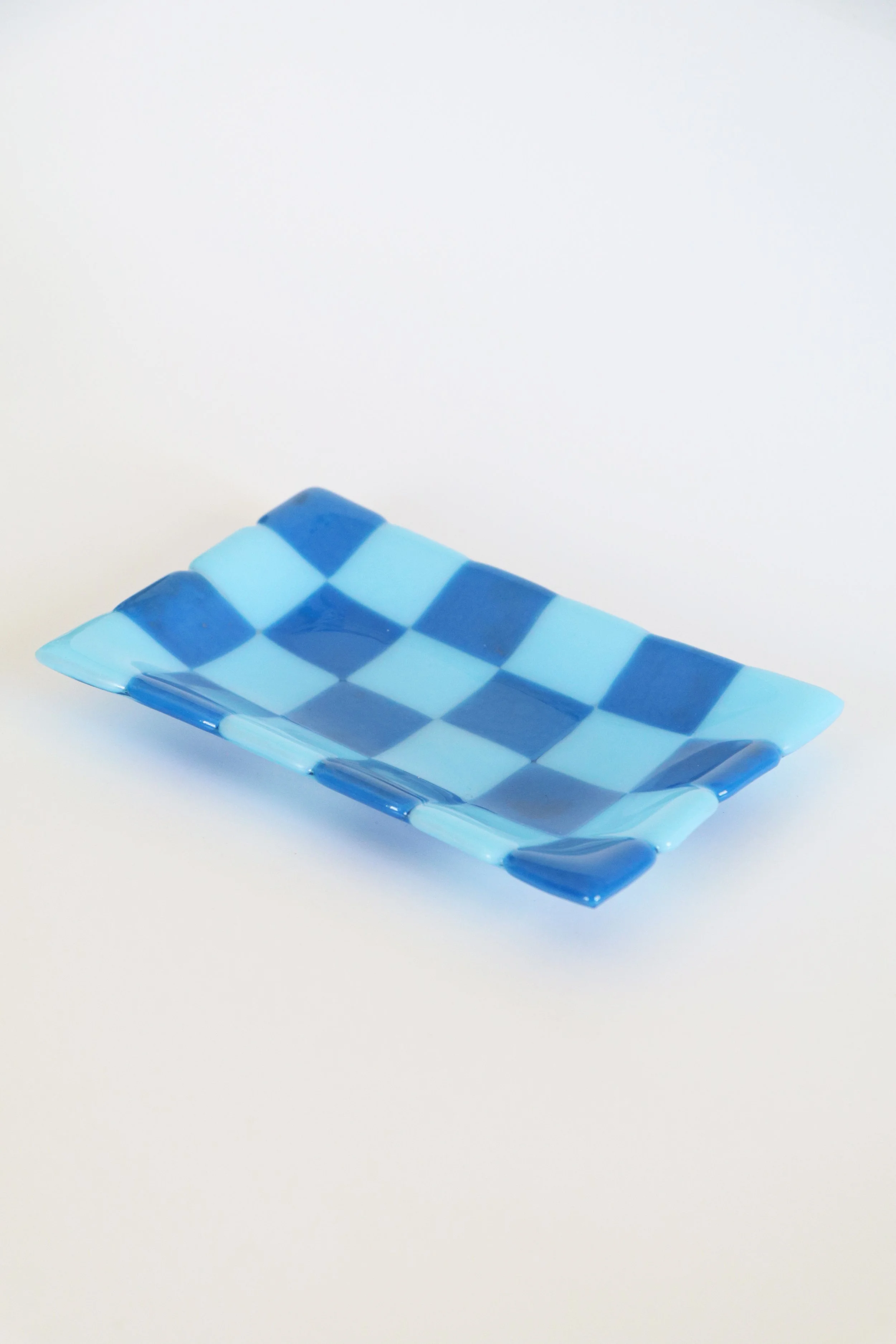 bigbluedish2.jpg