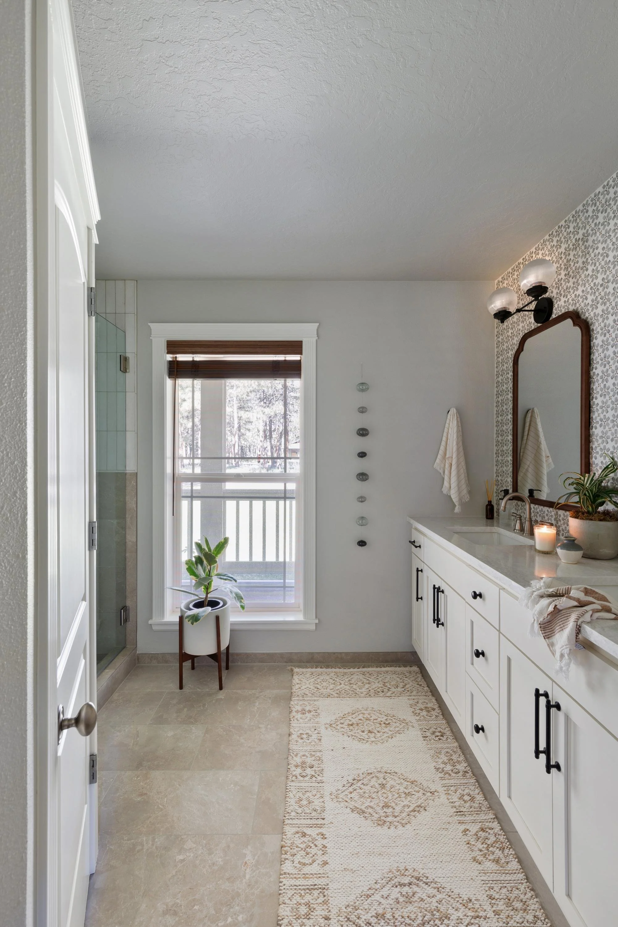 sisters-primary-bathroom-interior-design4.jpg