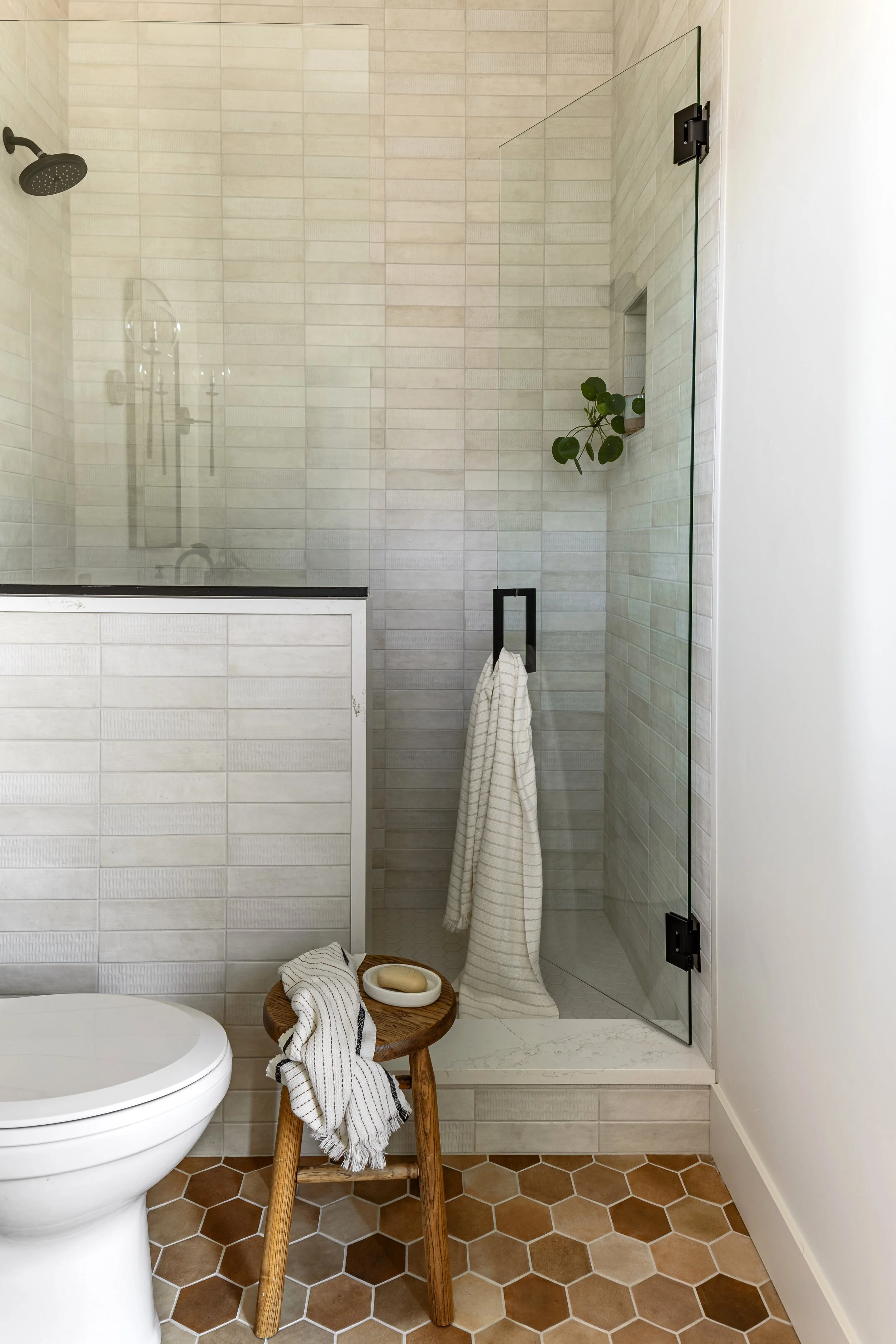 brasada-shower-tile-design-interior-desig.jpg