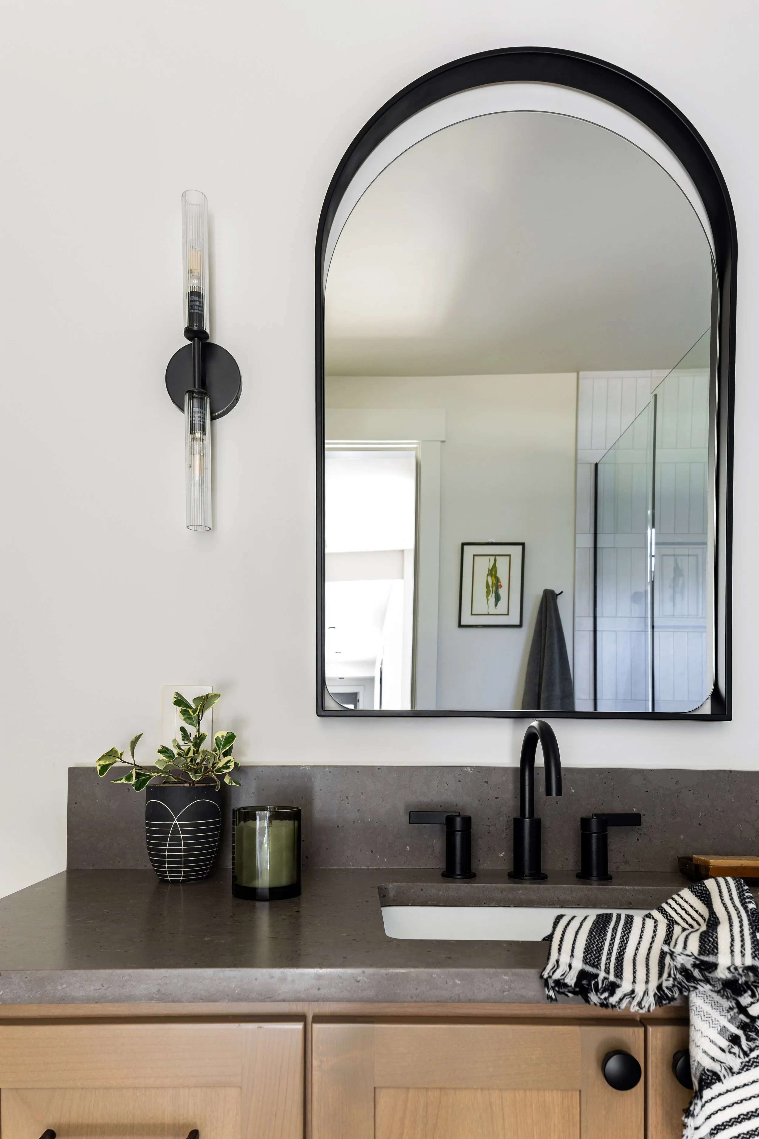 brasada-bathroom-design-gray-quartz-interior-design-foraged-interiors.jpg