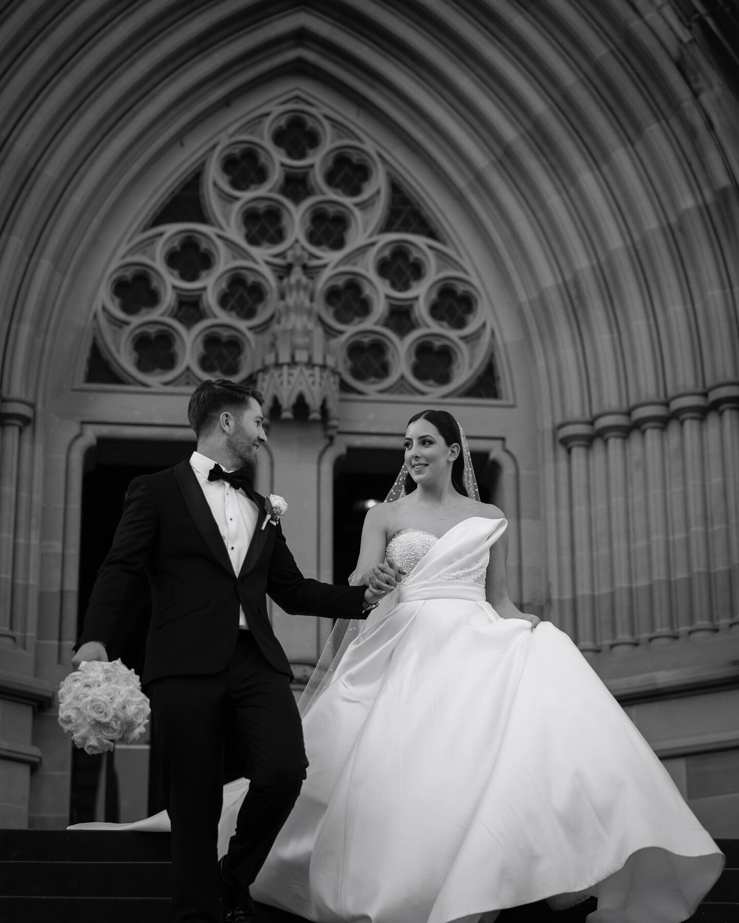 🤍🖤

Connor &amp; Nicole, captured for @georgejohnphotography at St Mary&rsquo;s Cathedral 

#wedding #weddingday #weddingdress #blackandwhitephoto #monochrome #weddingphotography #bride #brideandgroom #shesaidyes #weddinginspiration #weddingphotogr