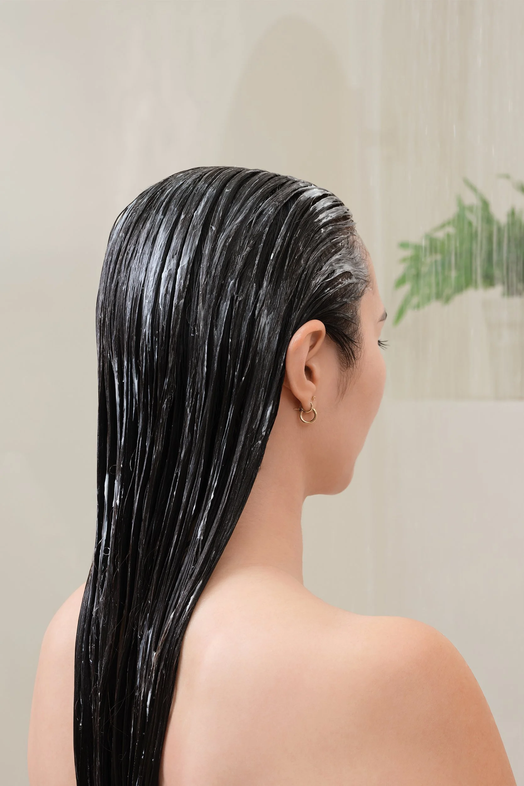 699f570e57b960488be2d05b_4_ModelRinsing_146_web.jpg