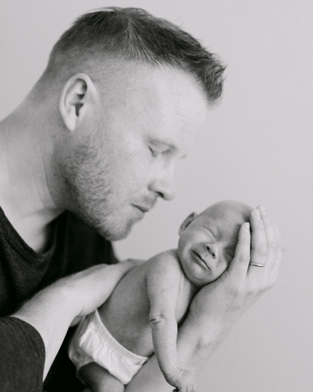 The Main Character.

This shoot started with a gift card from friends. I love these sessions because I walk in as a stranger, but I leave having witnessed one of the most intimate chapters of a family's life.

There is something so specific and tende