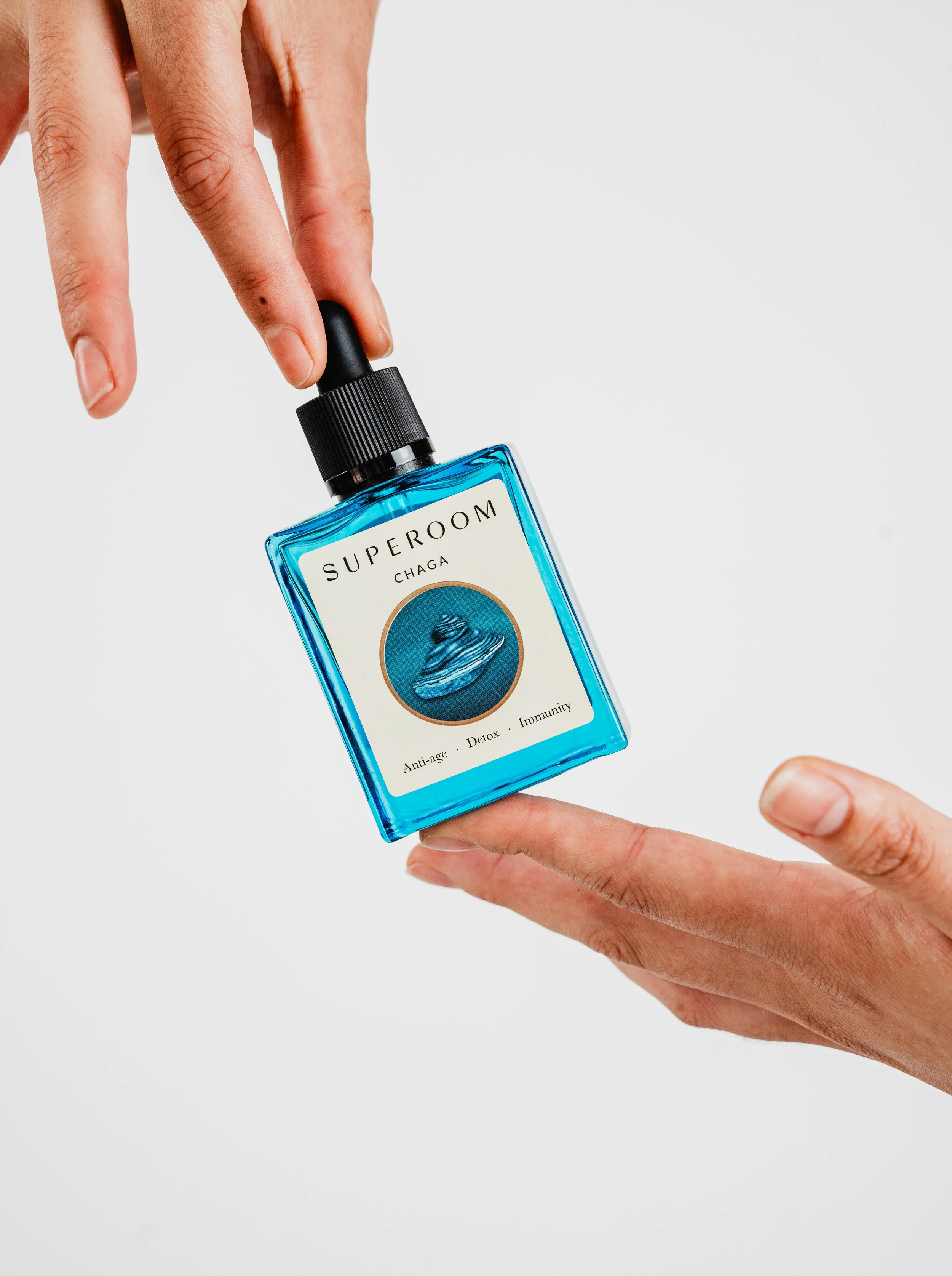 SUPEROOM STILLS CONTENT-3.JPG