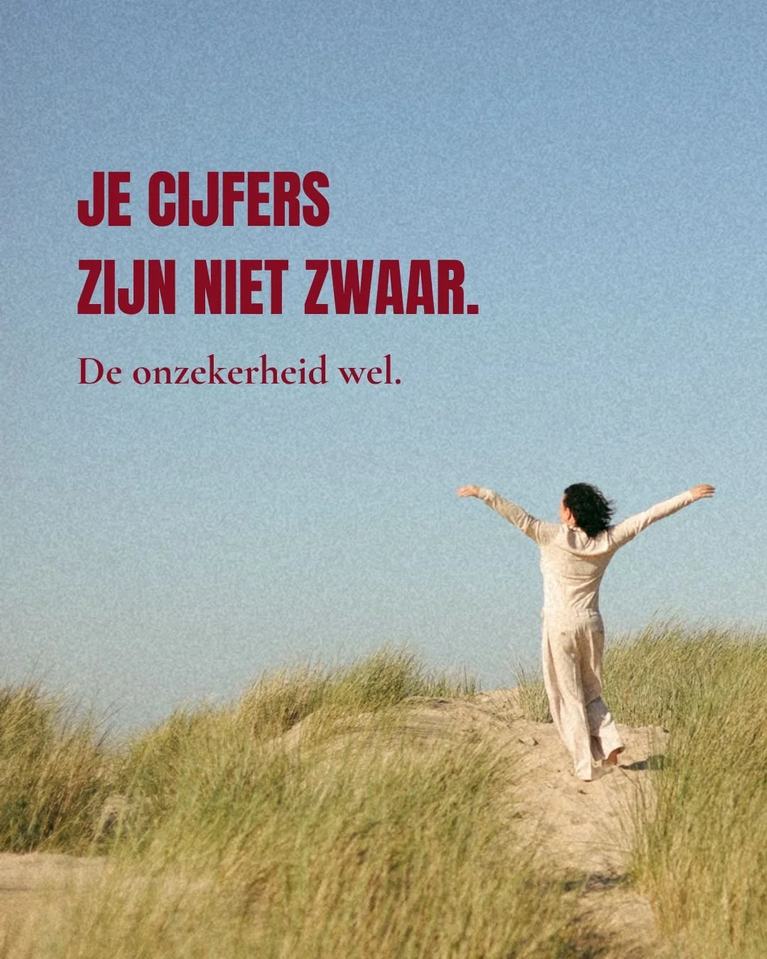 Het zijn niet je cijfers die zwaar wegen.
Het is het gebrek aan overzicht.
Niet weten waar je staat kost meer energie dan de cijfers zelf.

Vanaf het moment dat je weet hoe het zit,
verdwijnt een groot deel van de druk.
Niet omdat alles plots perfect
