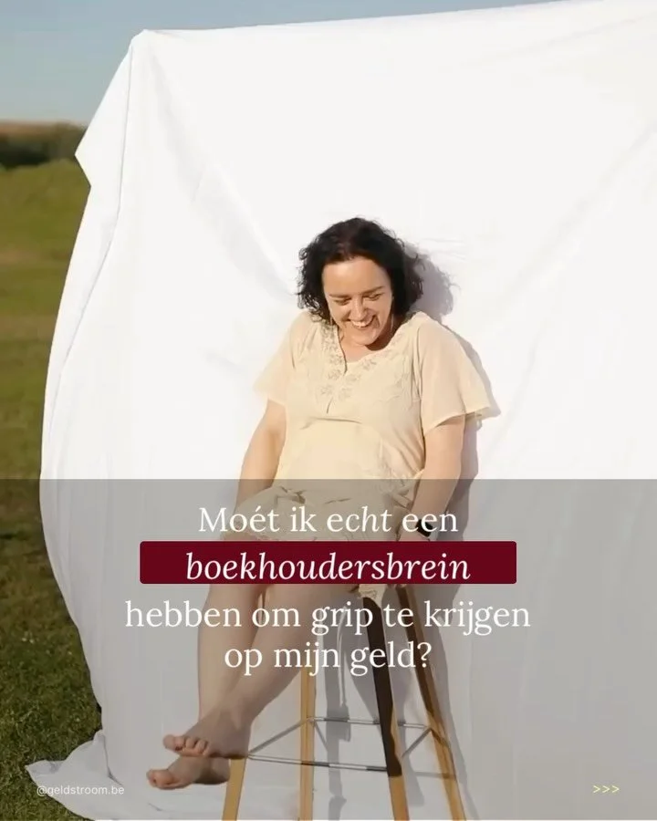 Reageer SUMMER voor alle info ☀️

Moet je een boekhoudersbrein hebben om grip te krijgen op je geld?

Nee. Je moet alleen durven kijken.

We zijn met z&rsquo;n allen gaan geloven dat geld iets is voor cijfermensen. Dat jij dat brein niet hebt, en dat