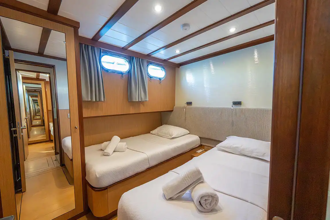 twin-kabin-giulia-gulet.jpg
