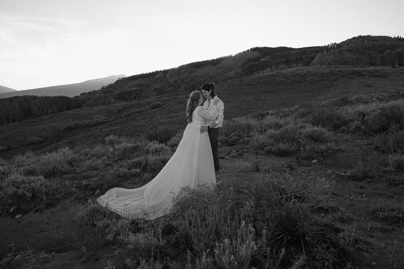 Crested Butte Elopement Locations: A Guide for Planning Tips, Seasons, and More