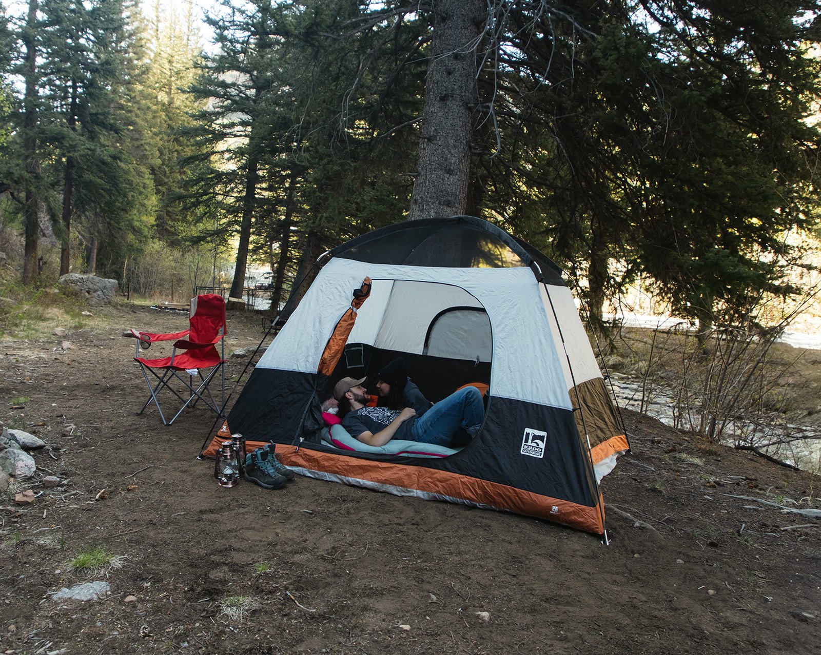 Camping Couples-30.jpg