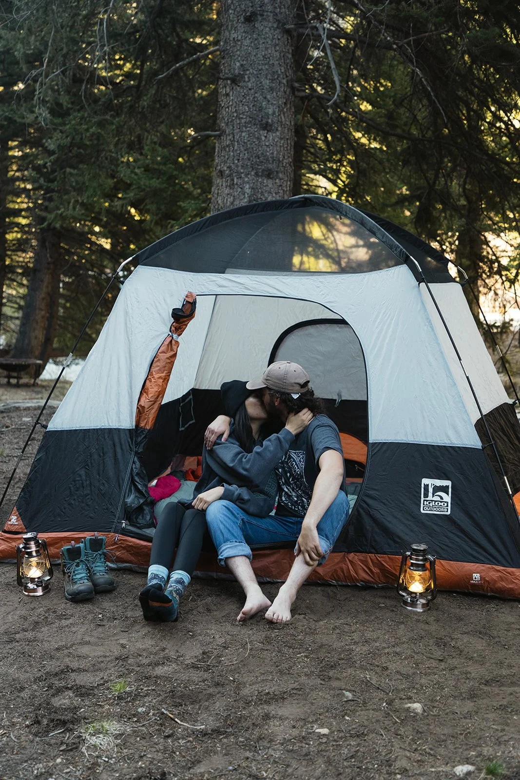 Camping Couples-37.jpg