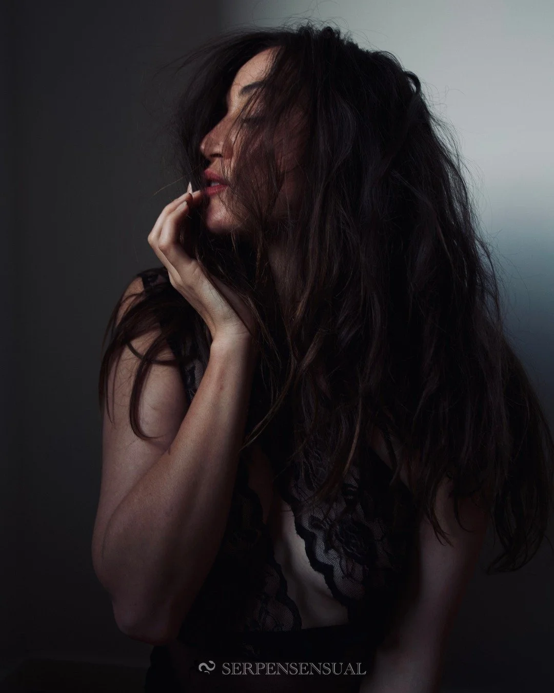 My body taught me everything I know.
Not in one moment, but over years of quiet lessons that arrived through sensation, tension, longing, release, confusion, pleasure, collapse, opening.

She showed me where I abandon myself and where I return.
Where