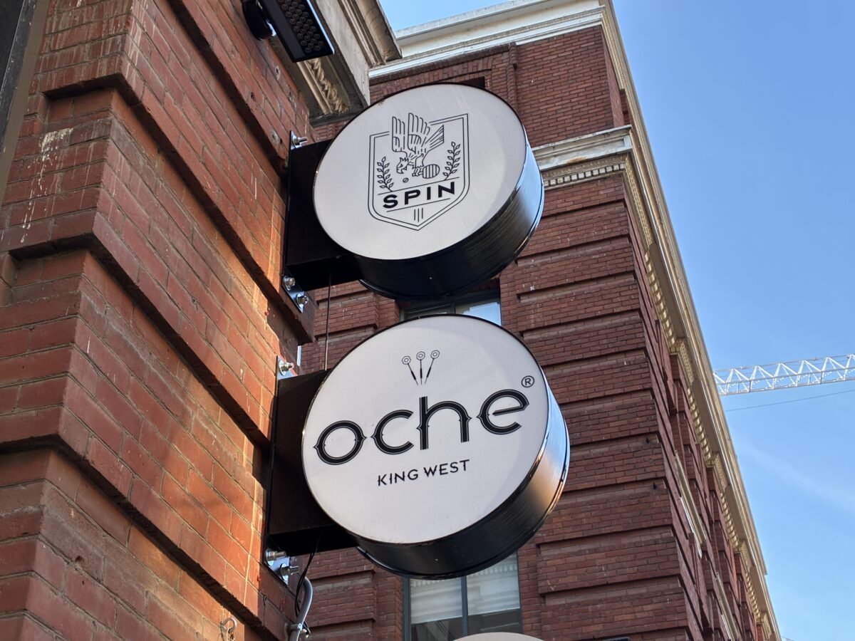 OCHE King West, Interior Design 