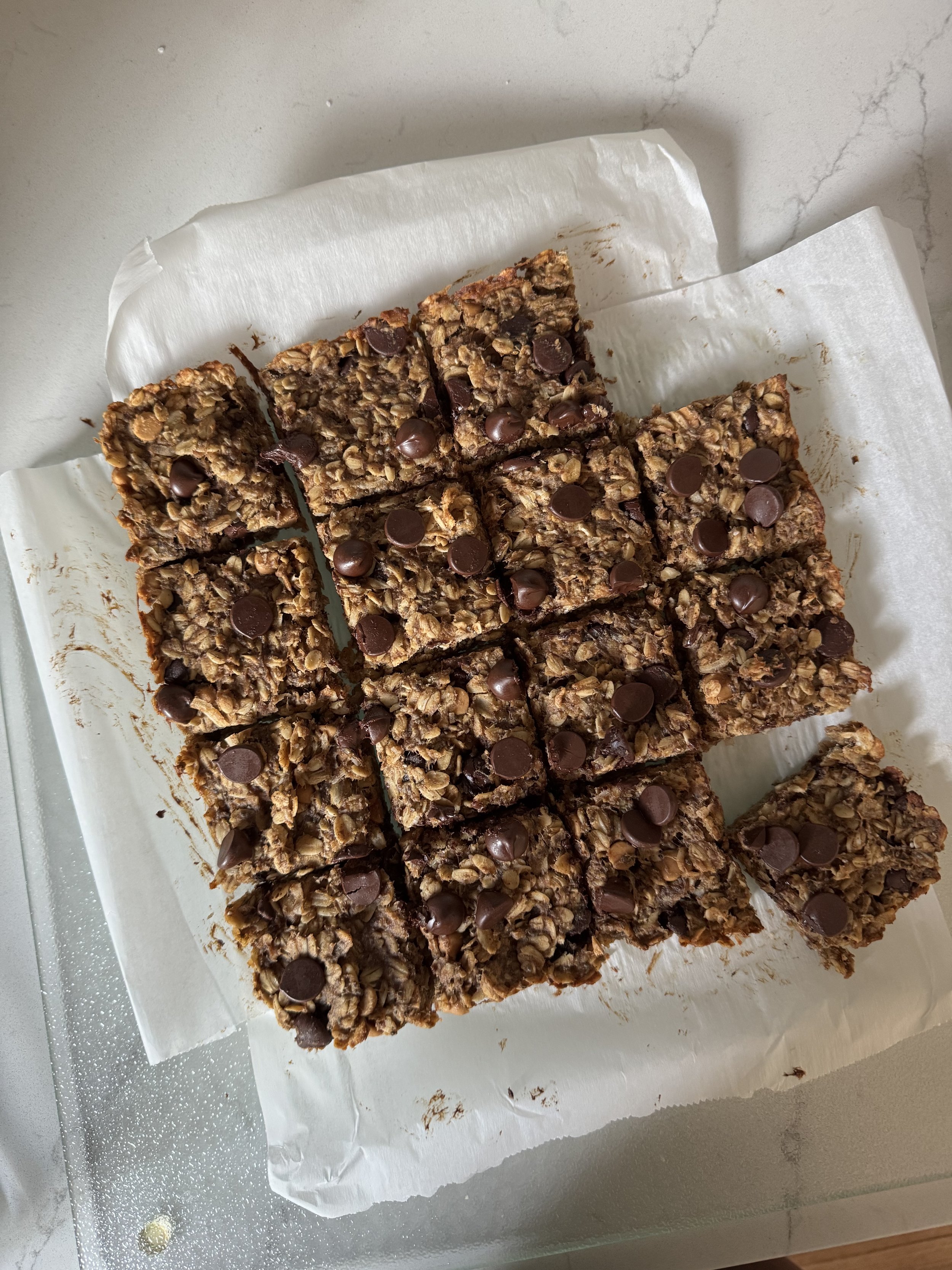 ELLEN’S KITCHEN SINK BANANA OAT BARS