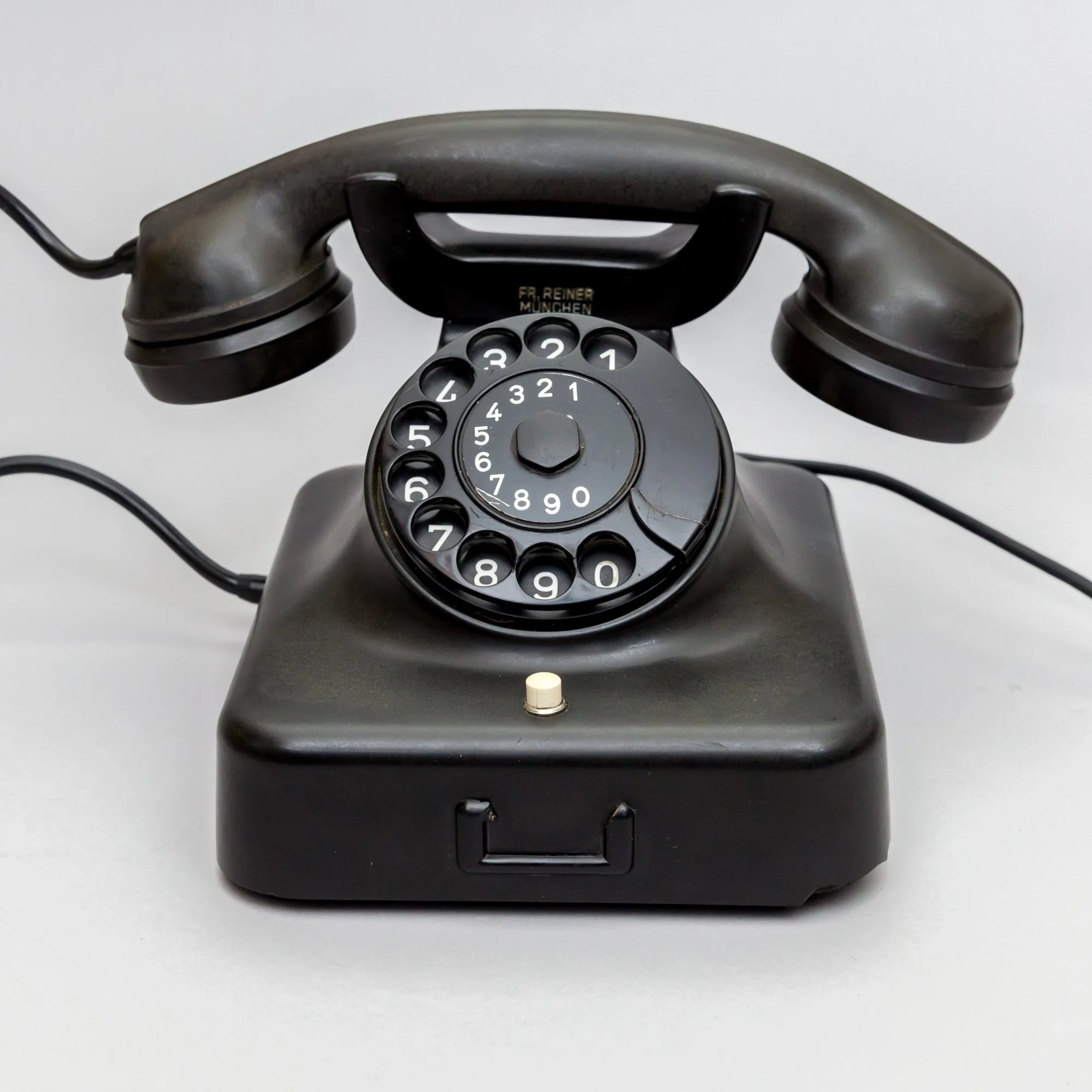 Fr Reiner Munchen rotary phone, 1950