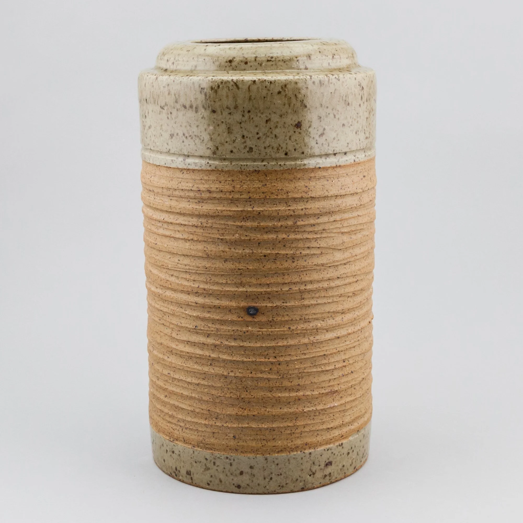 CE-05-0007_06.jpg