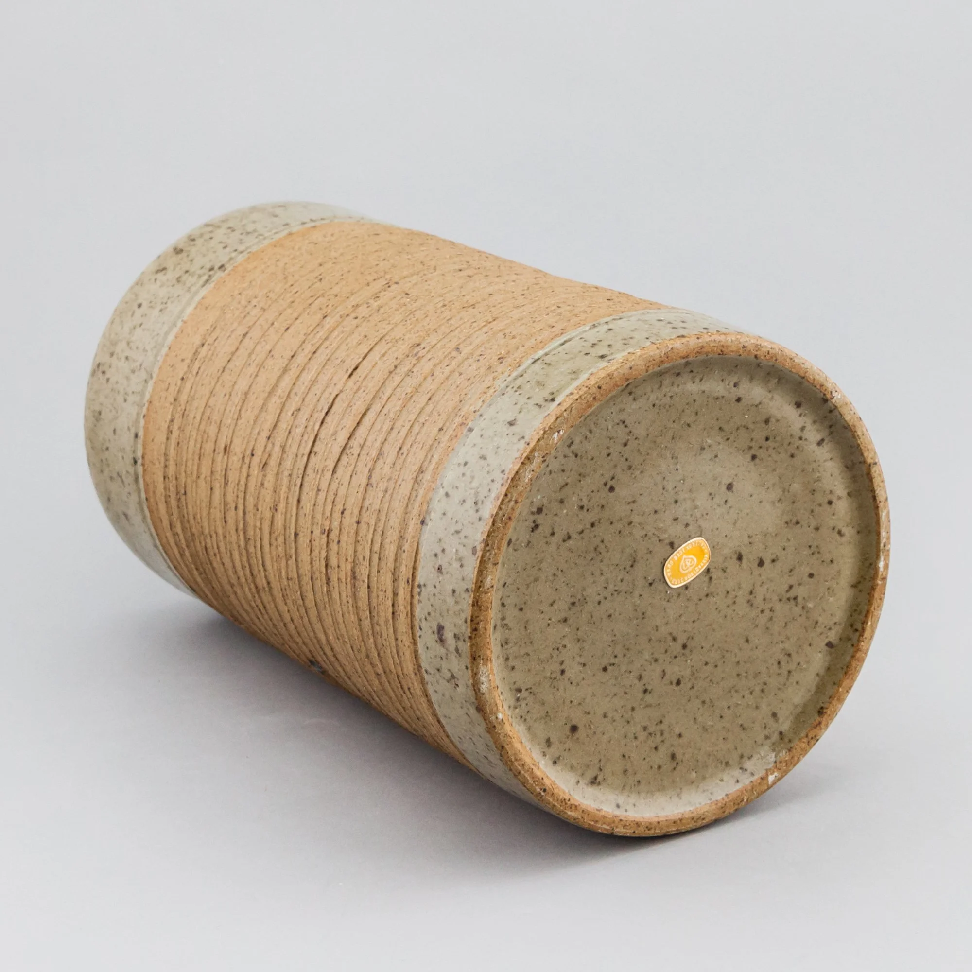 CE-05-0007_08.jpg