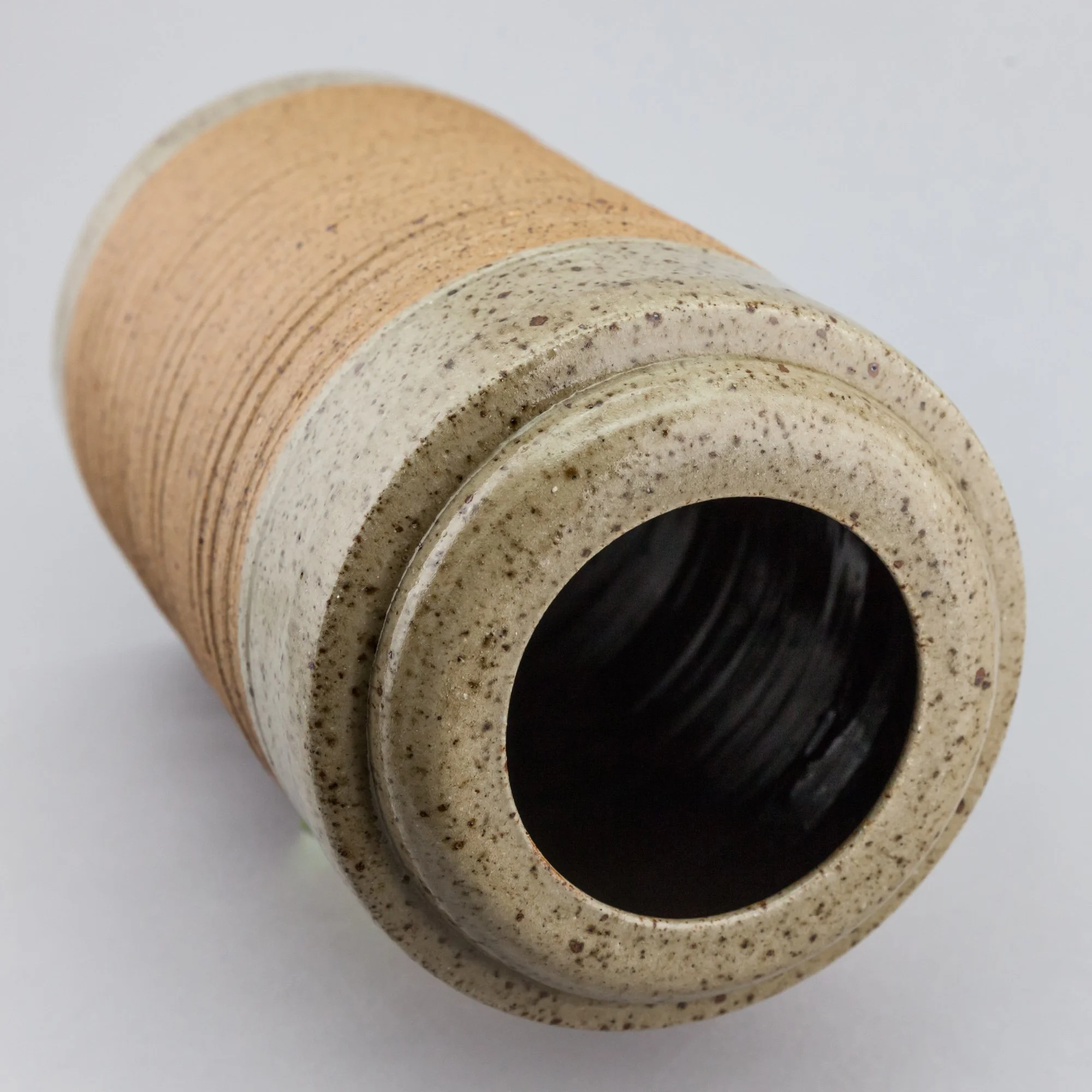 CE-05-0007_10.jpg