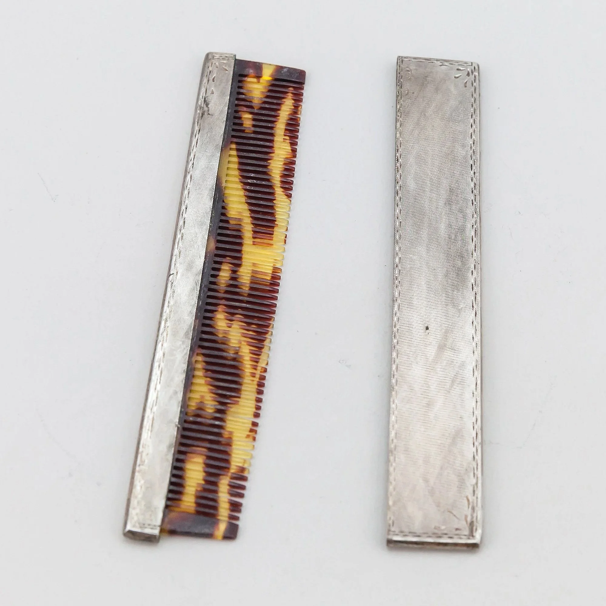 Pocket comb
