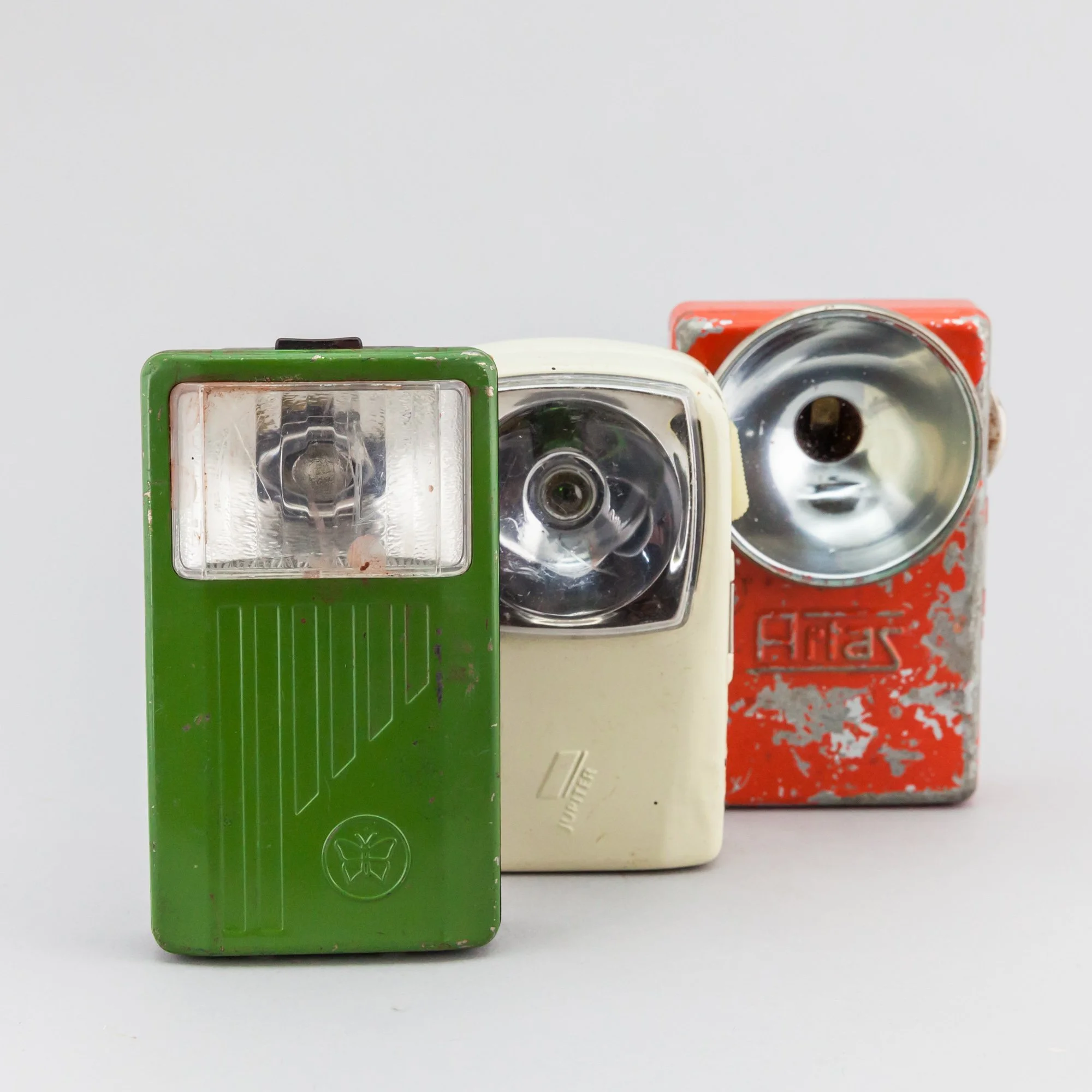 Set of 3 different flashlights