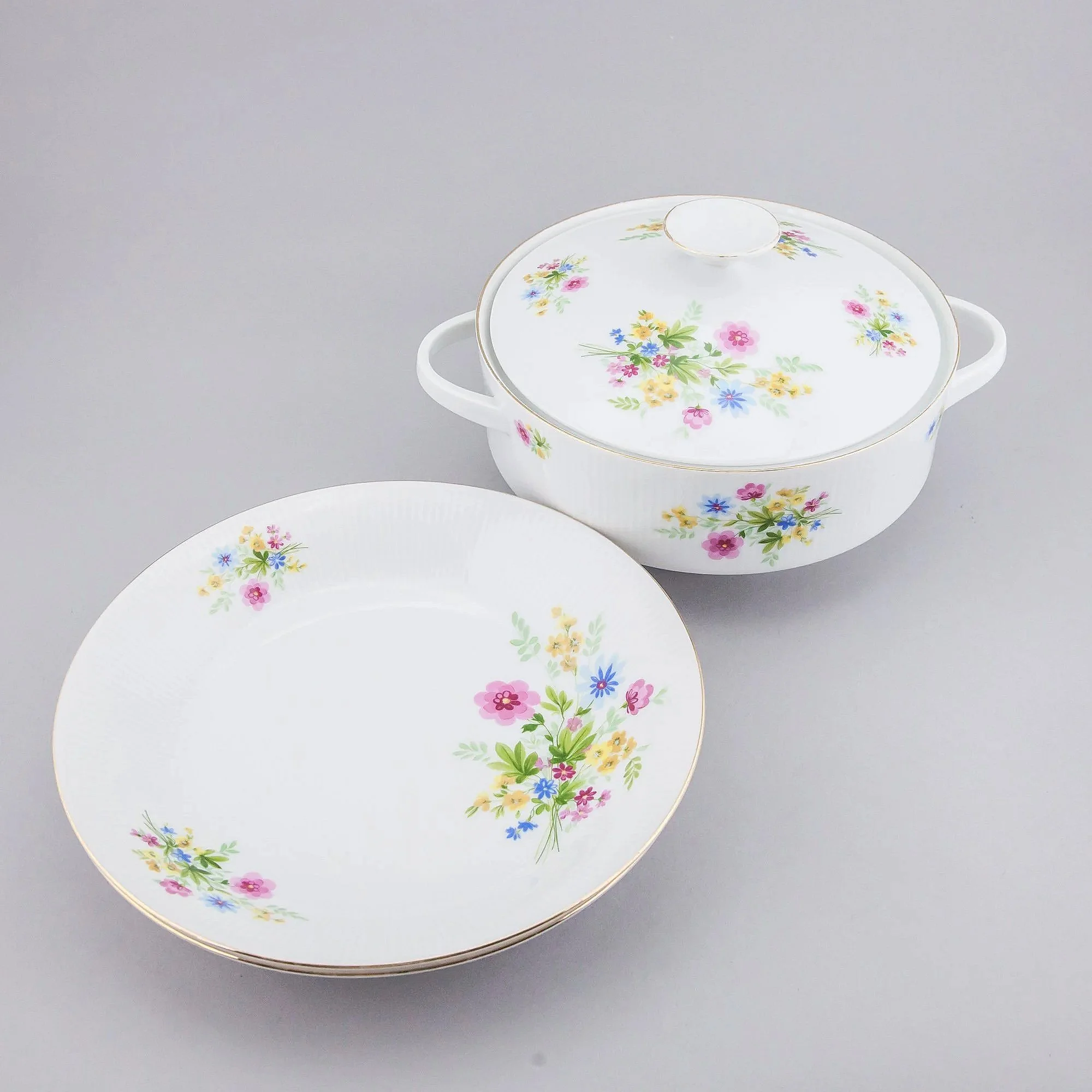 TITOLOSet tureen + 2 plates