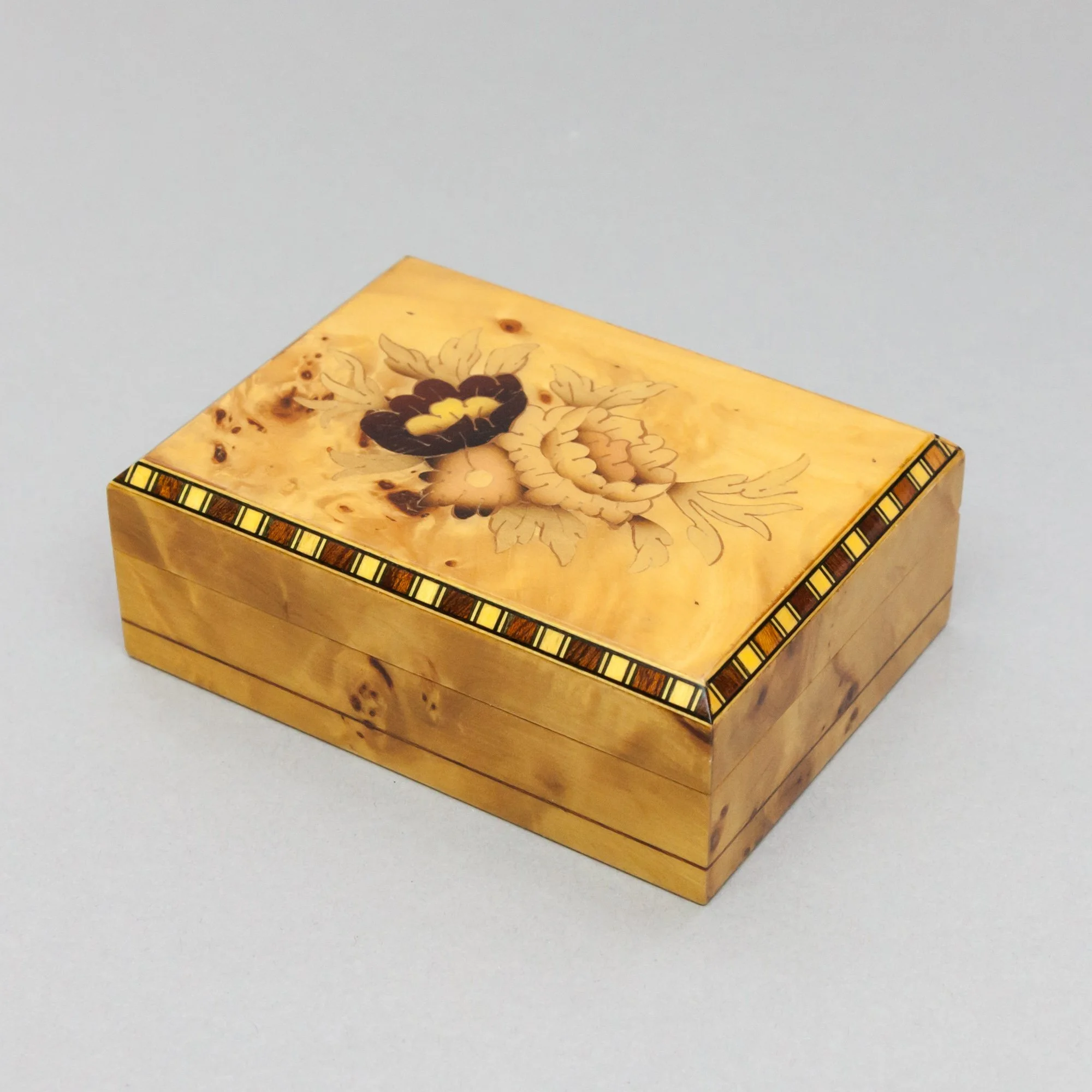 Rectangular wooden box
