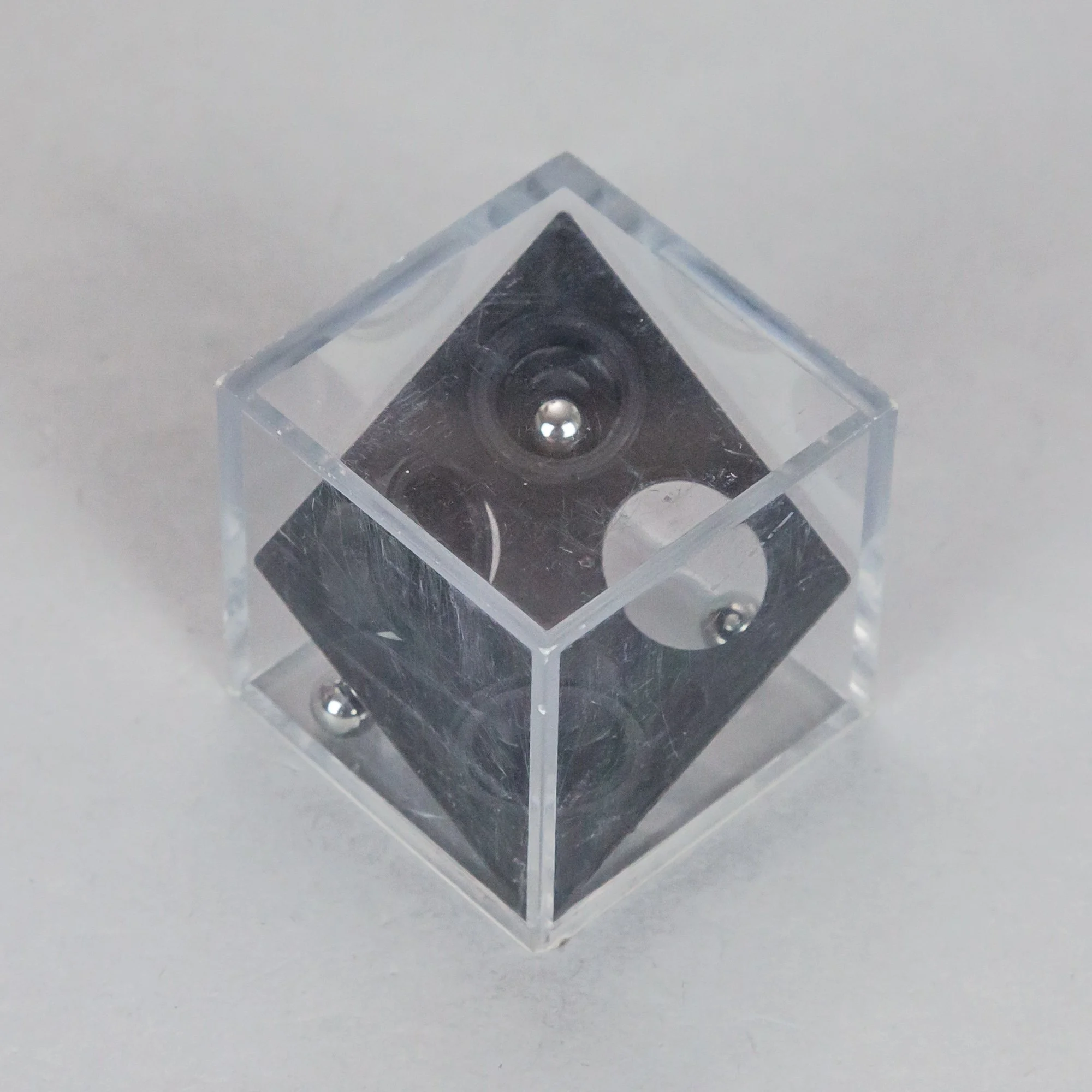 BO-04-0073_05.jpg