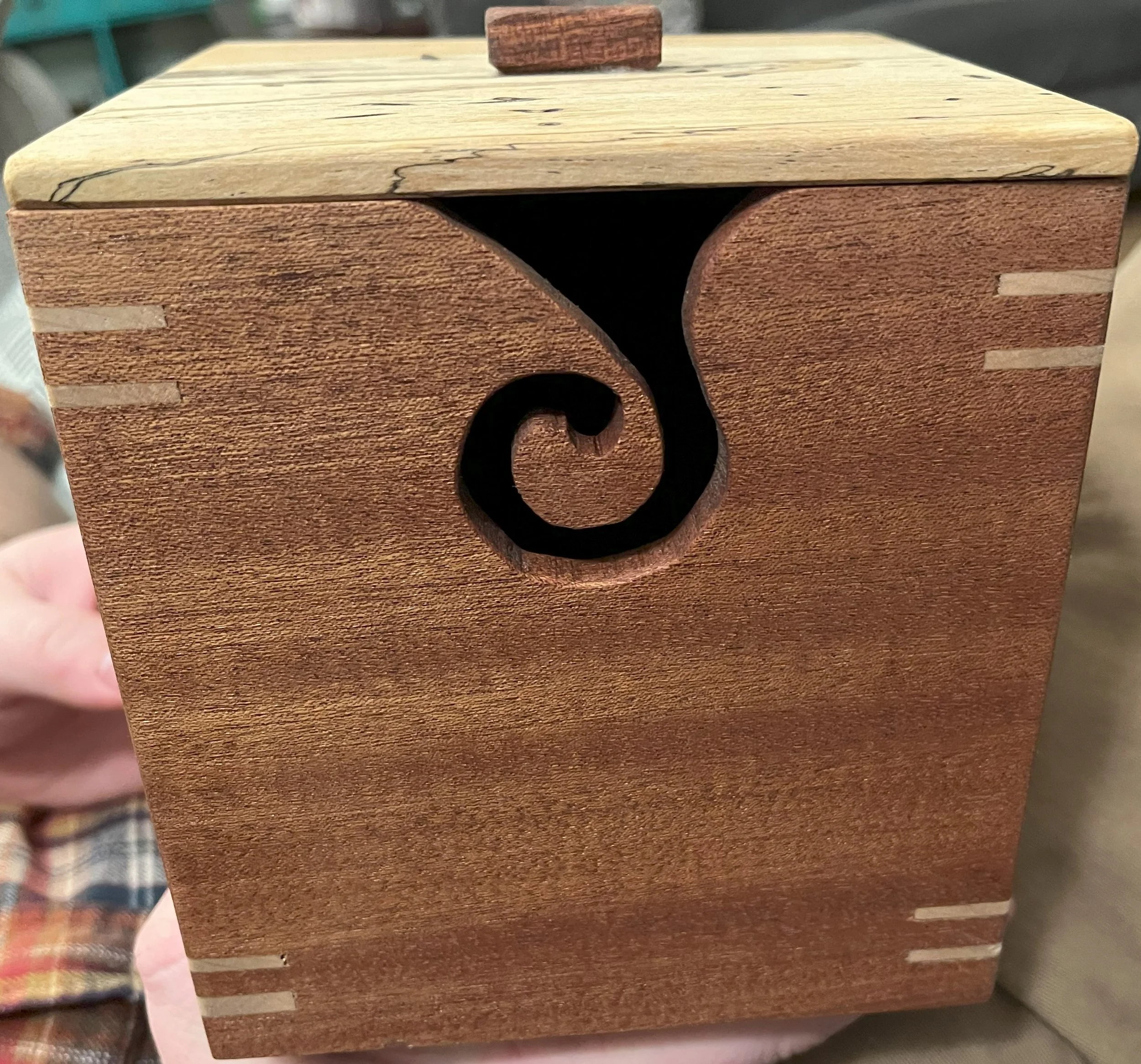 A yarn box