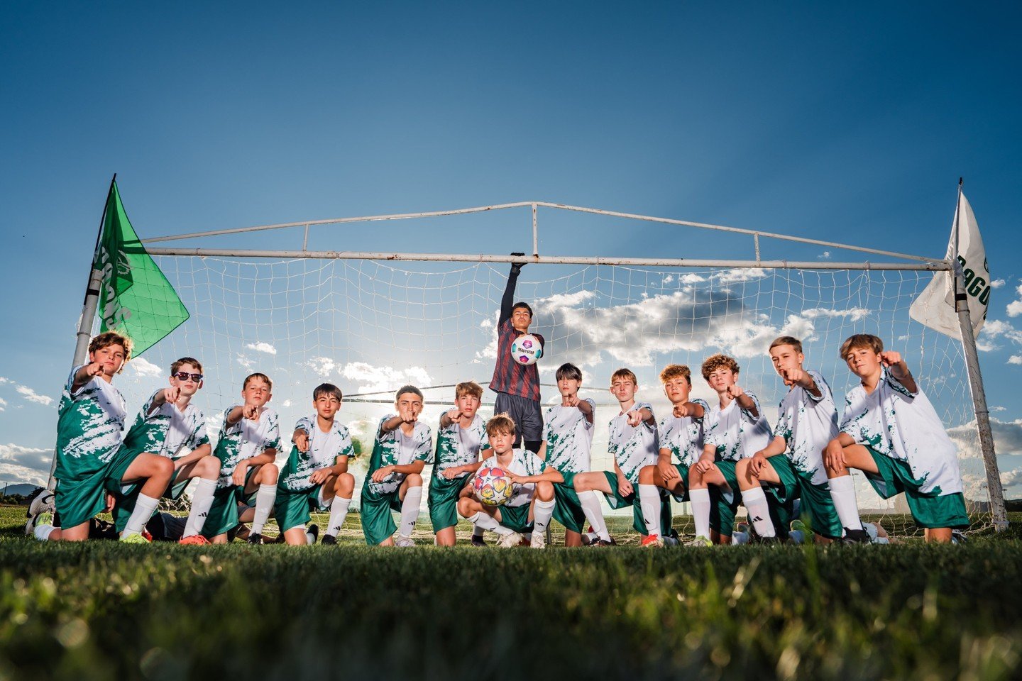 Bear Creek Youth Soccer Dragons came ready to play! ⚽️🐉

We started with a team photo, then straight into the action. Big kicks, quick saves, goalies leaving it all out there, and a whole lot of hustle in between. 

I love sessions like this because