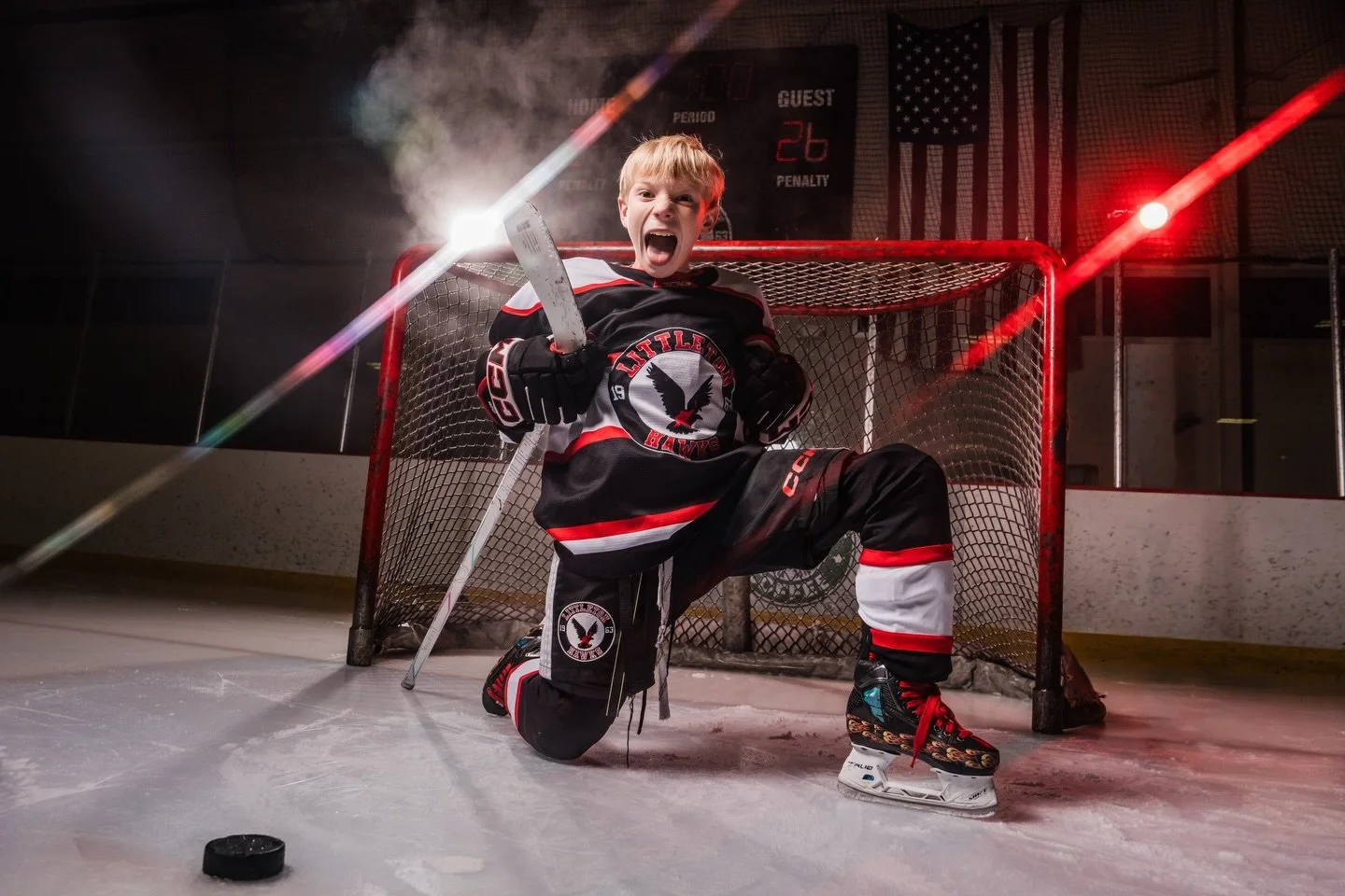 @lhahawks players don&rsquo;t fake intensity. 🏒📸

You can see their drive and determination immediately.
This session had everything. I love when athletes lean all the way in like this! 

#youthhockey #teamphotoday #denversportsphotographer