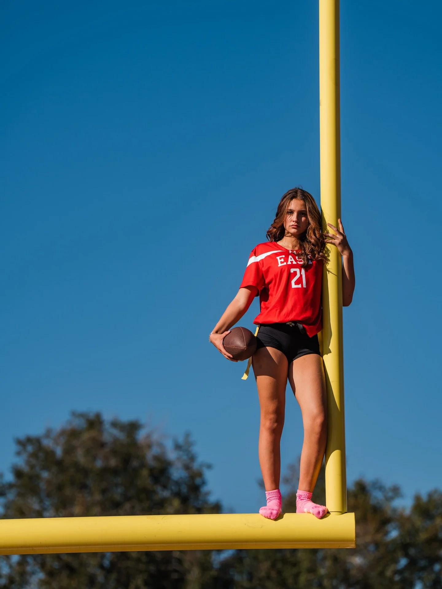 East Flag Football showed up ready to represent, and we built some strong frames together. 📸

Action, clean poses, and yeah&hellip; someone climbed the goalpost and made it count! 🏈

If your team wants images that represent how they bring it, let&r
