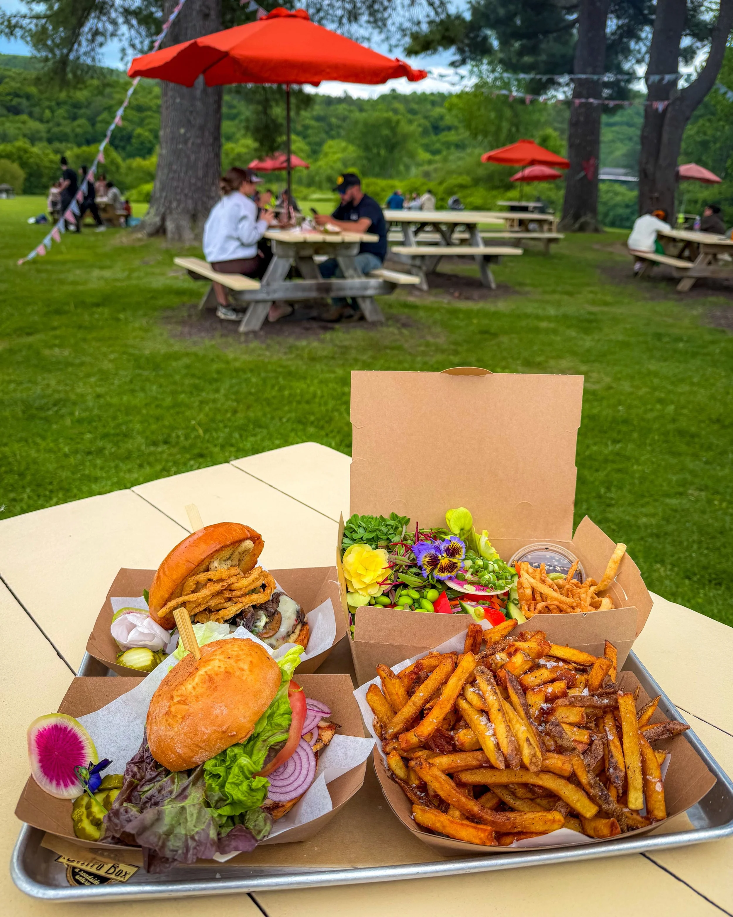 The perfect summer lunch stop in the Berkshires is officially open for the season! ⛱️

📍 The Bistro Box (@thebistrobox) in Great Barrington, MA is a must-visit summer lunch spot when exploring the southern Berkshires. Expect some of the best sandwic