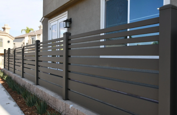 Fire Resistant Fence Selection 101: What You Need to Know