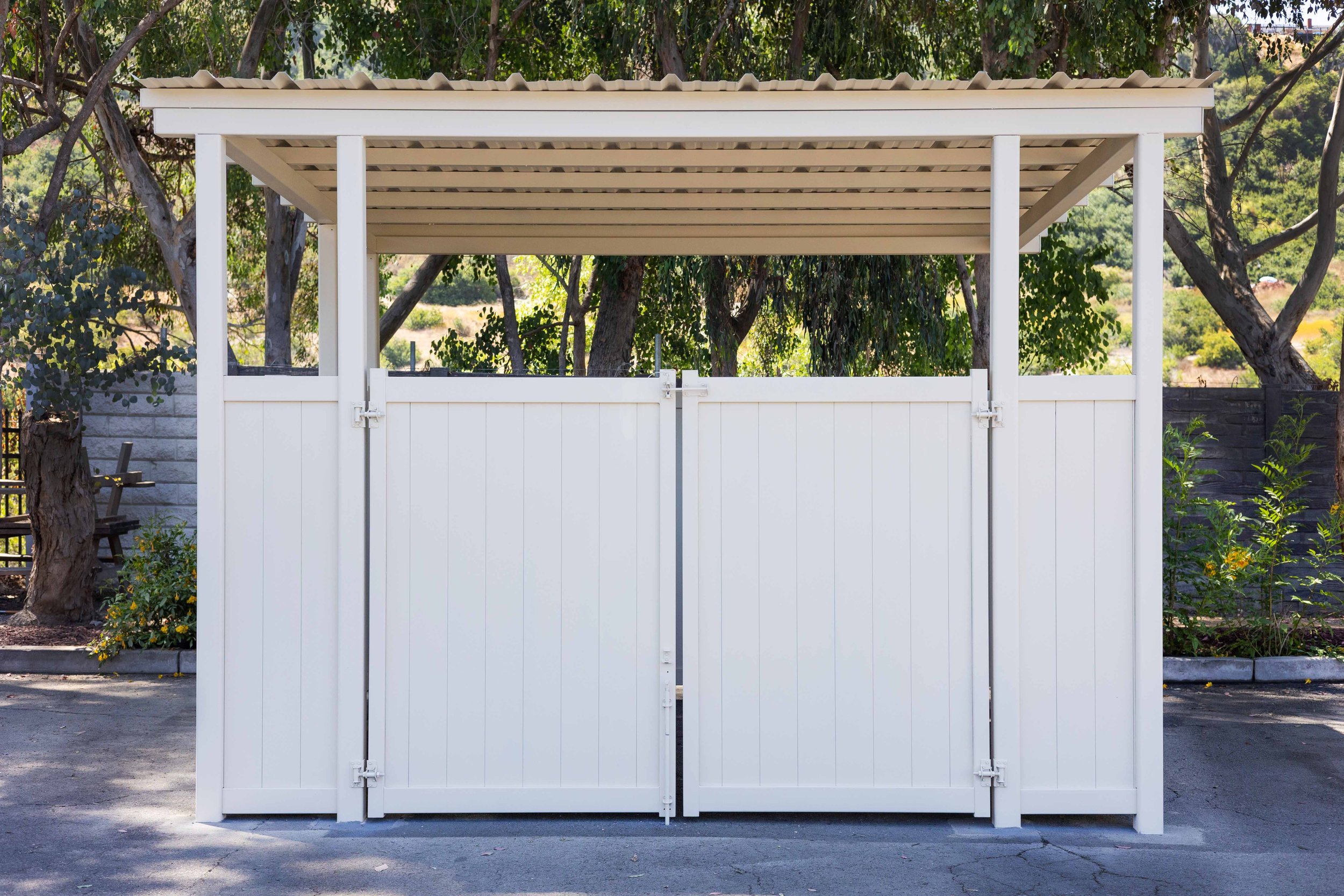 TRASH ENCLOSURE Tan_4.jpg