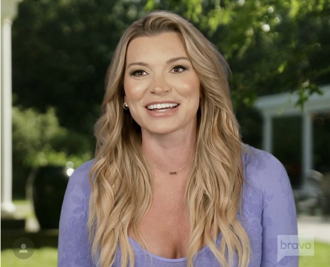 Lindsay Hubbard’s purple confessional look